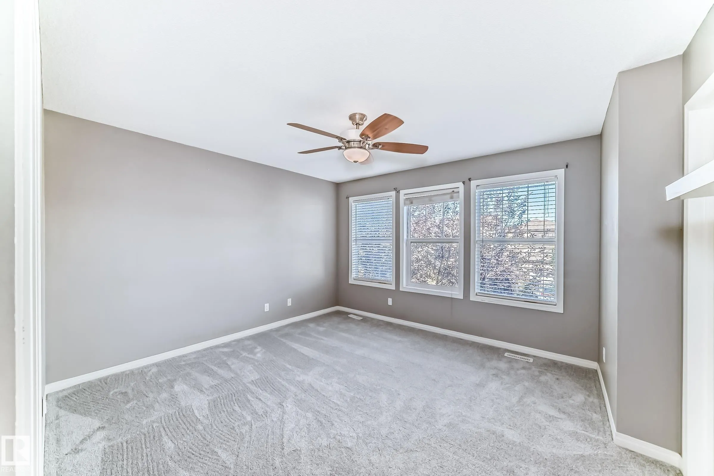 3116 ARTHURS Crescent