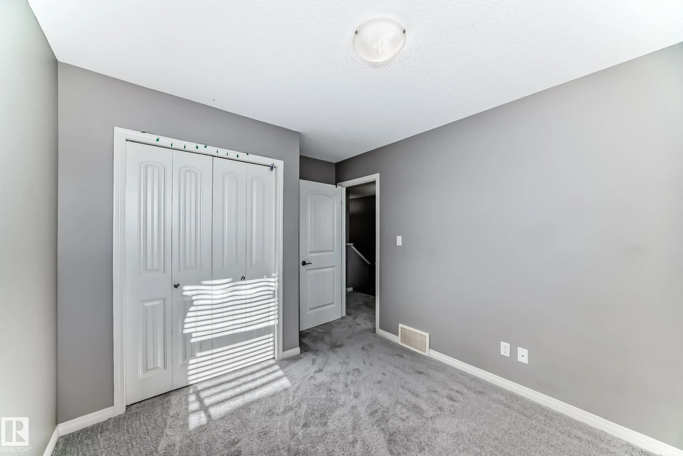 3116 ARTHURS Crescent