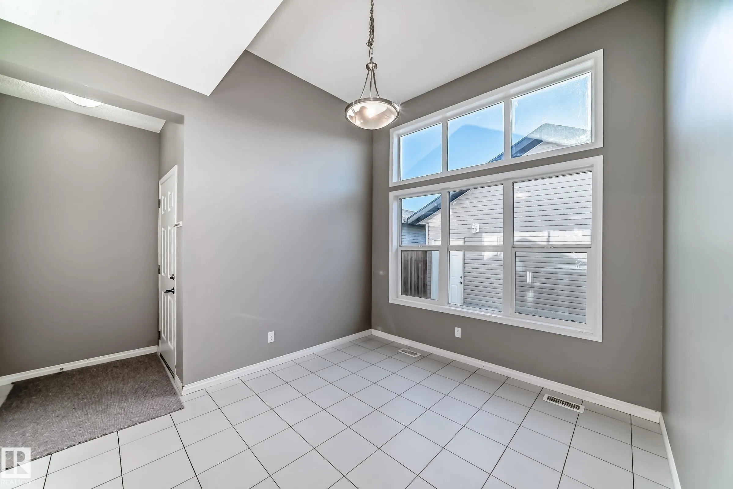 3116 ARTHURS Crescent