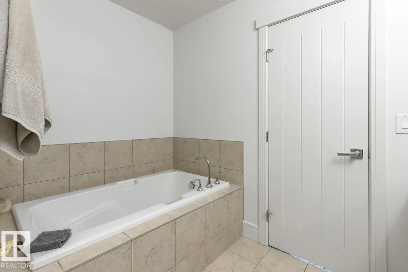 2246 ASPEN Trail