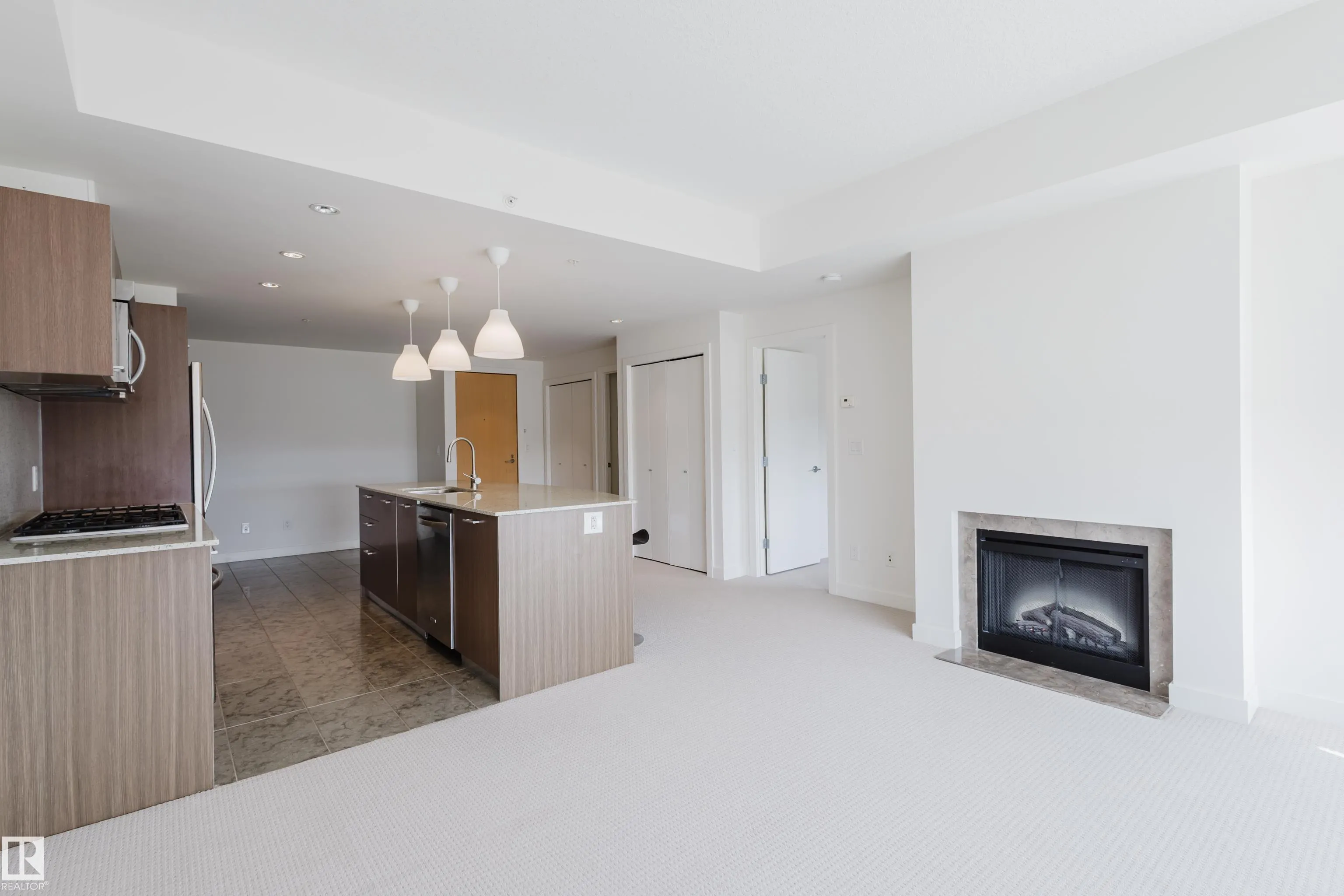 2504 109 Street