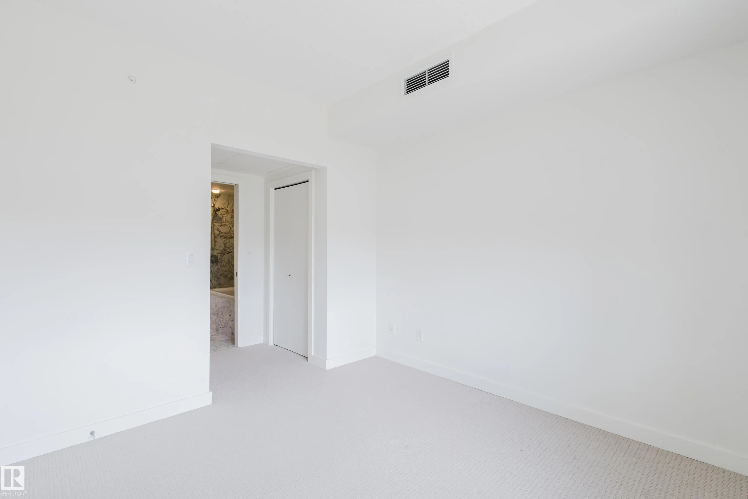 2504 109 Street