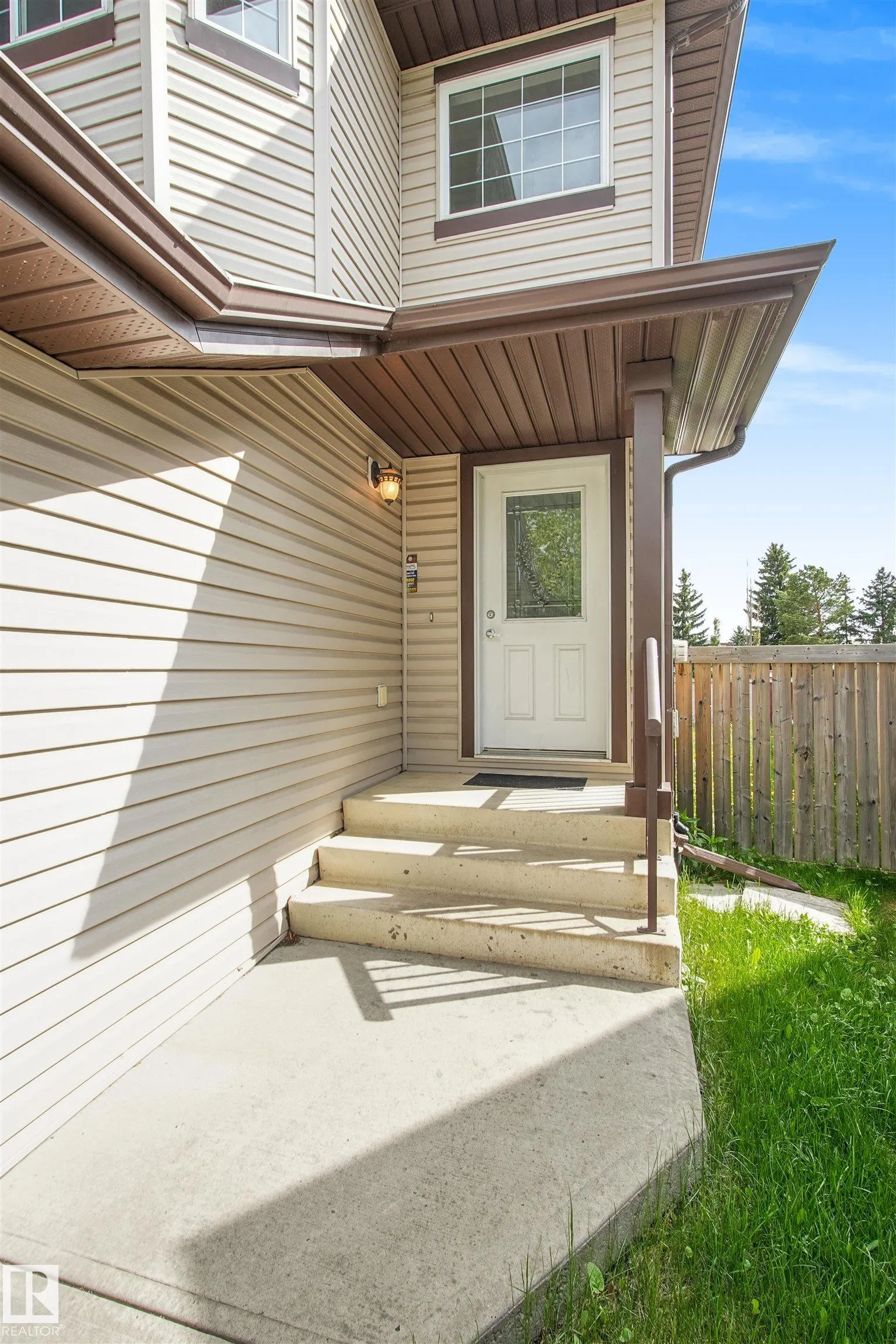 16703 113 Street