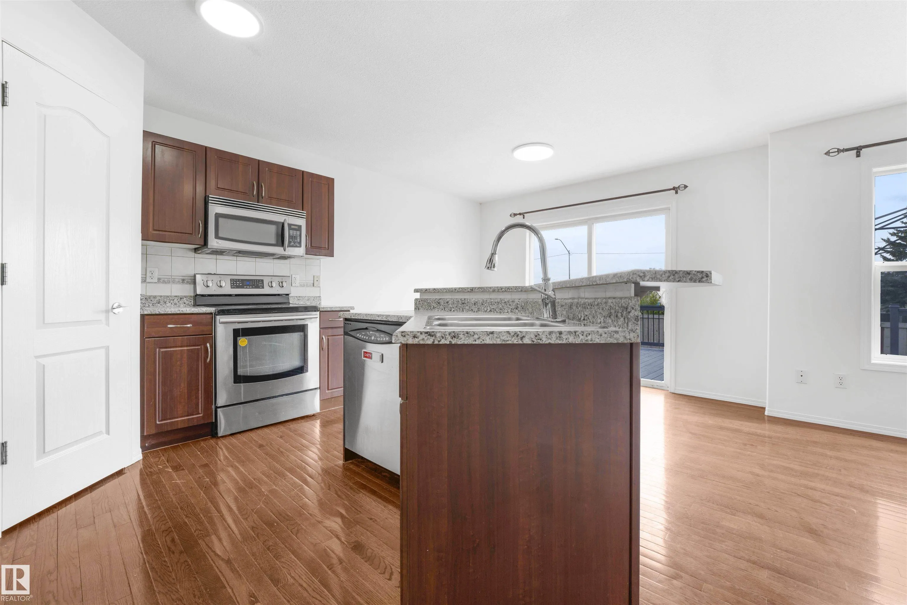 16703 113 Street