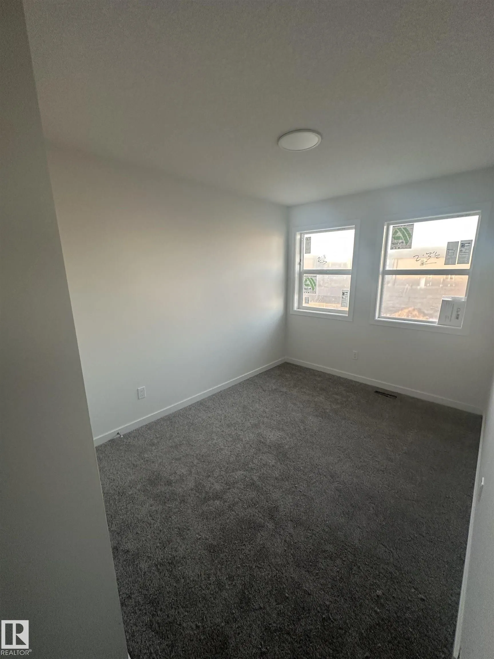 8925 ELVES Loop