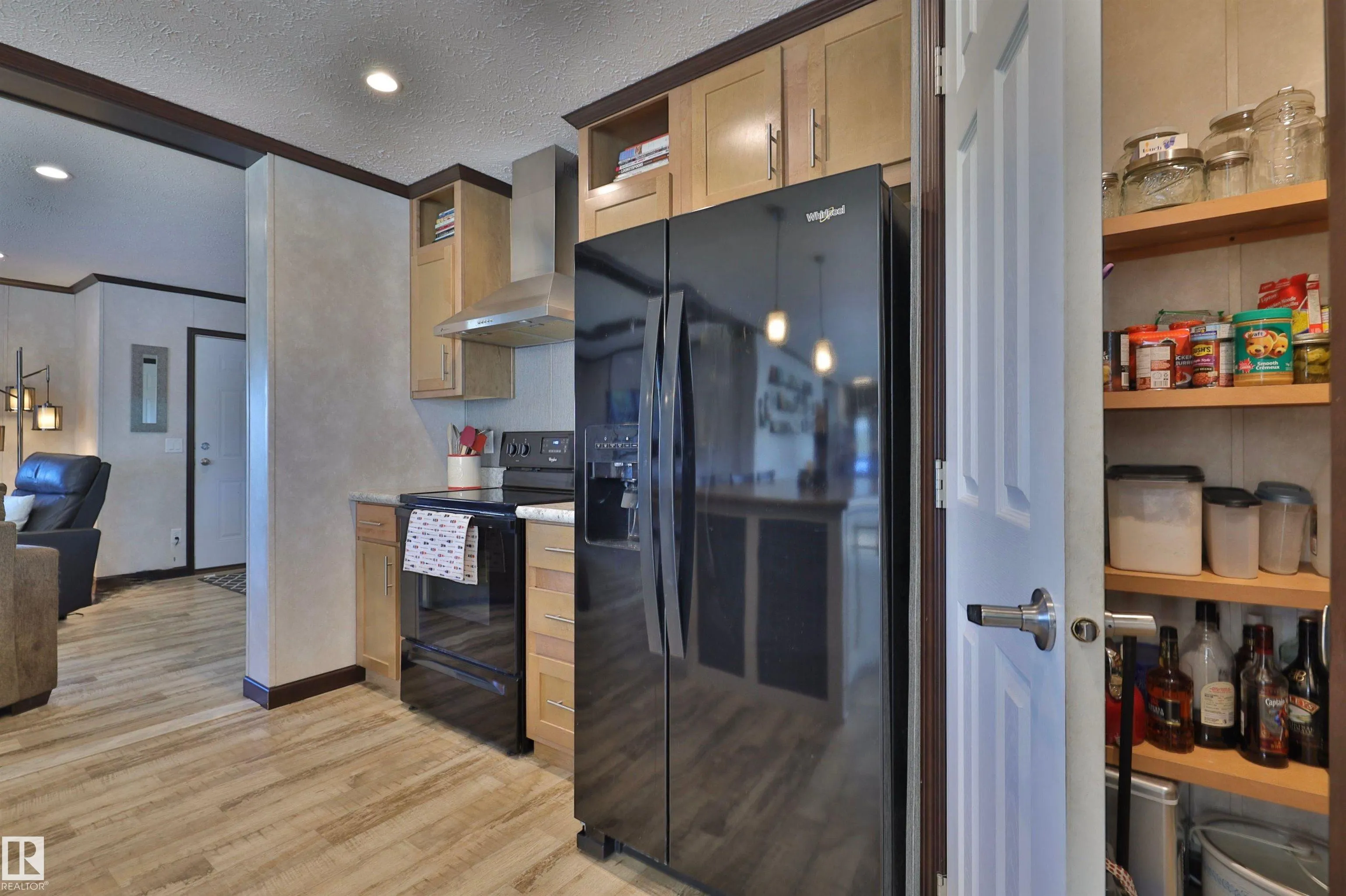 201 Glenhaven Crescent