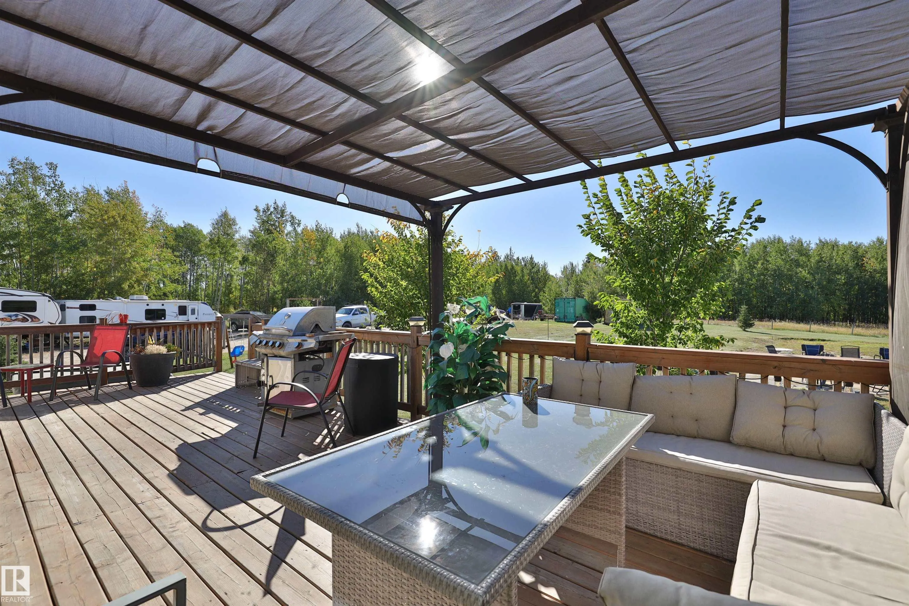 201 Glenhaven Crescent
