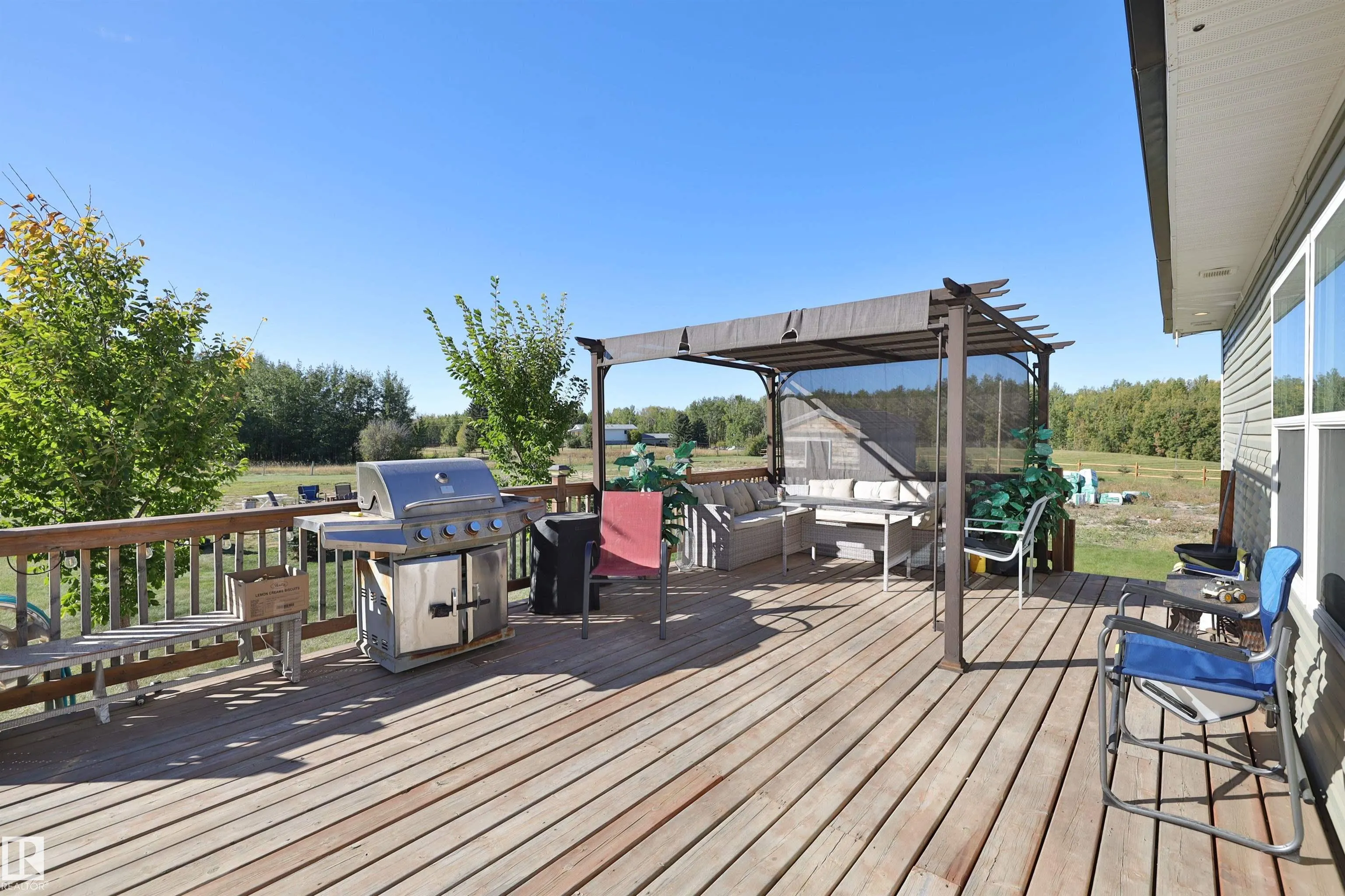 201 Glenhaven Crescent