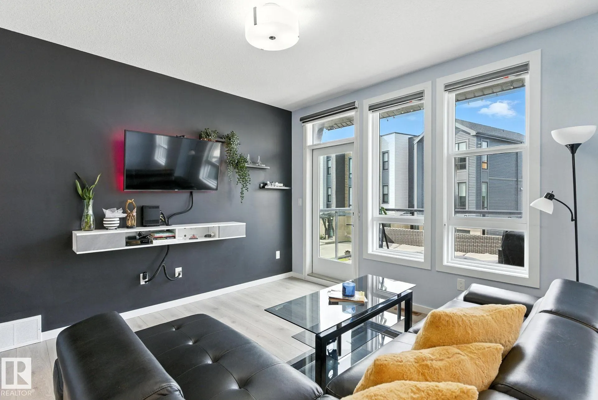 1304 RUTHERFORD RD