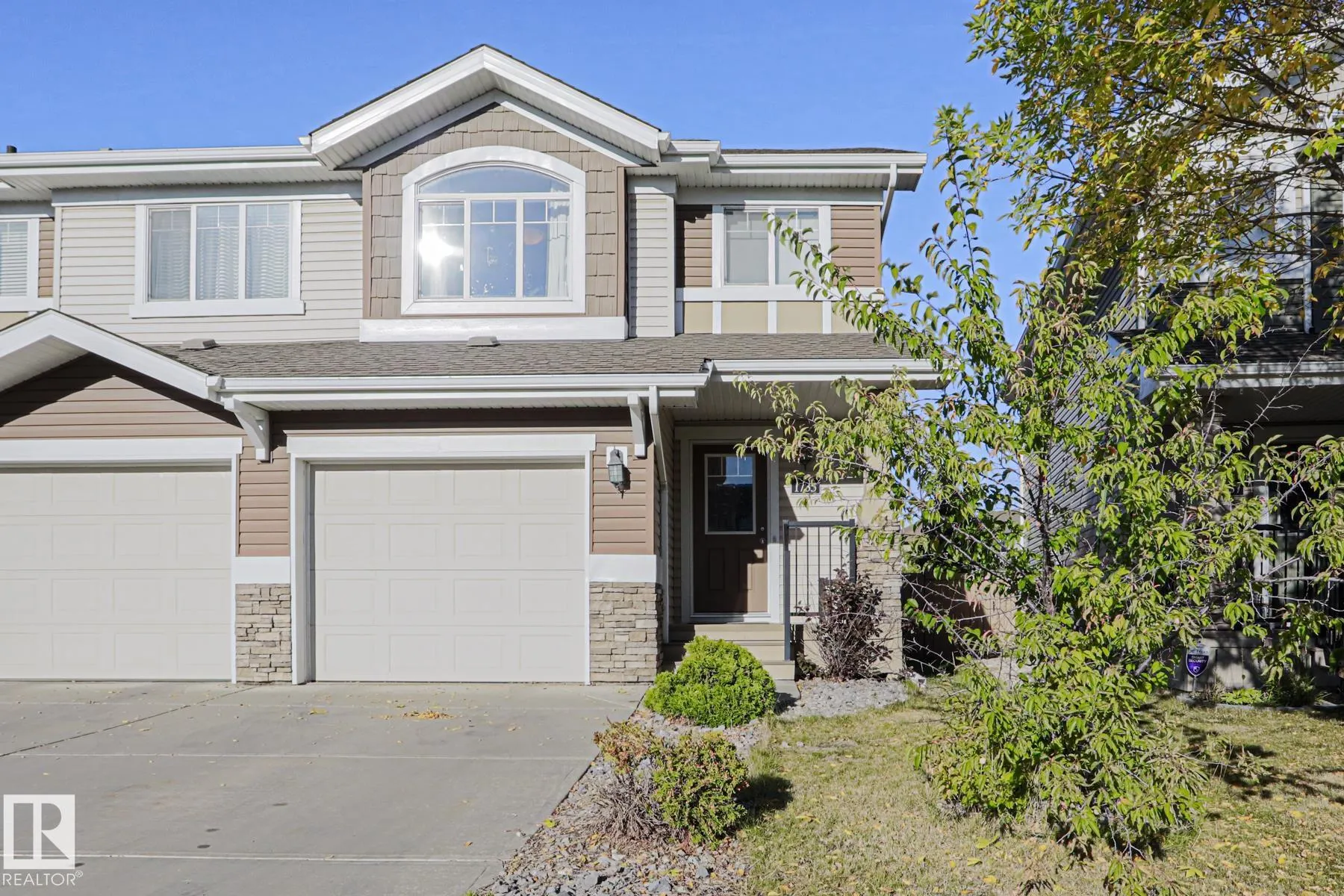 1735 Hammond Crescent