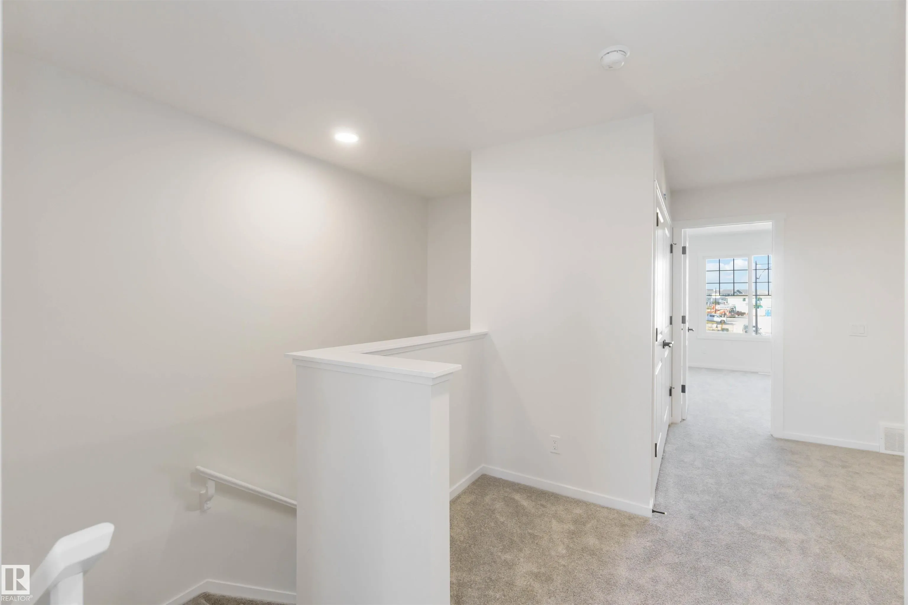 1239 CRISTALL Way