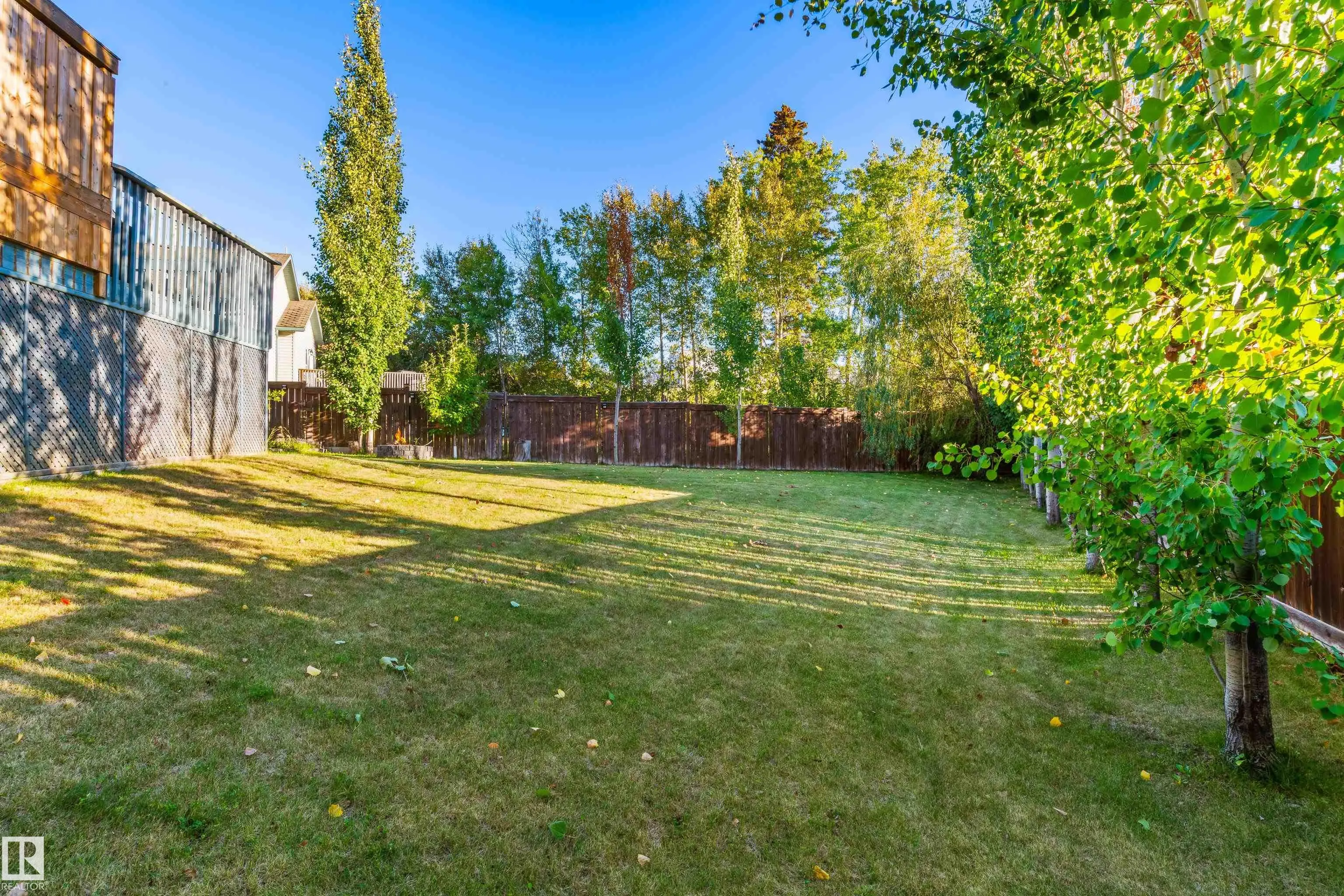 707 Sparrow Close