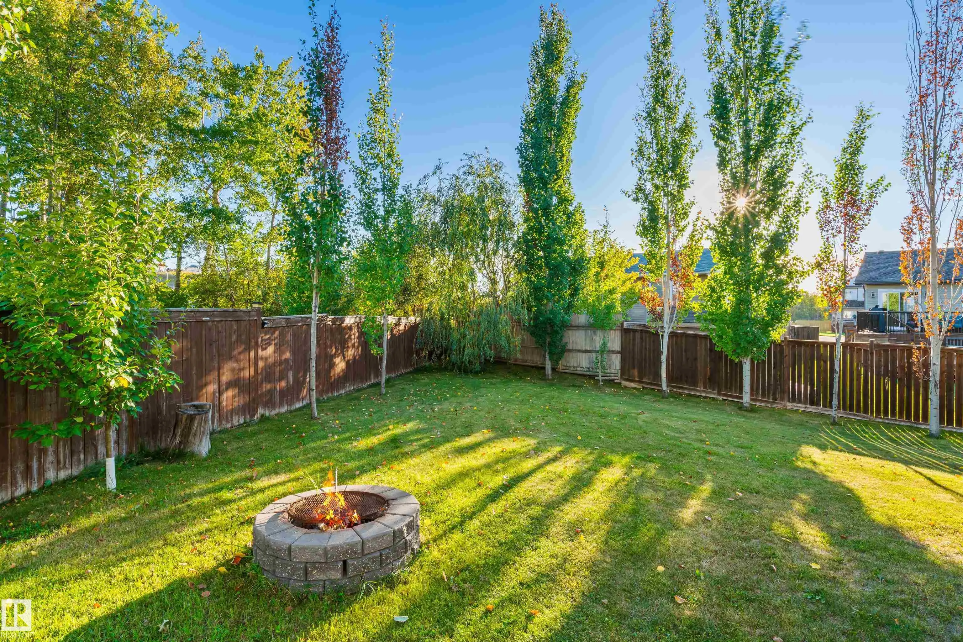 707 Sparrow Close