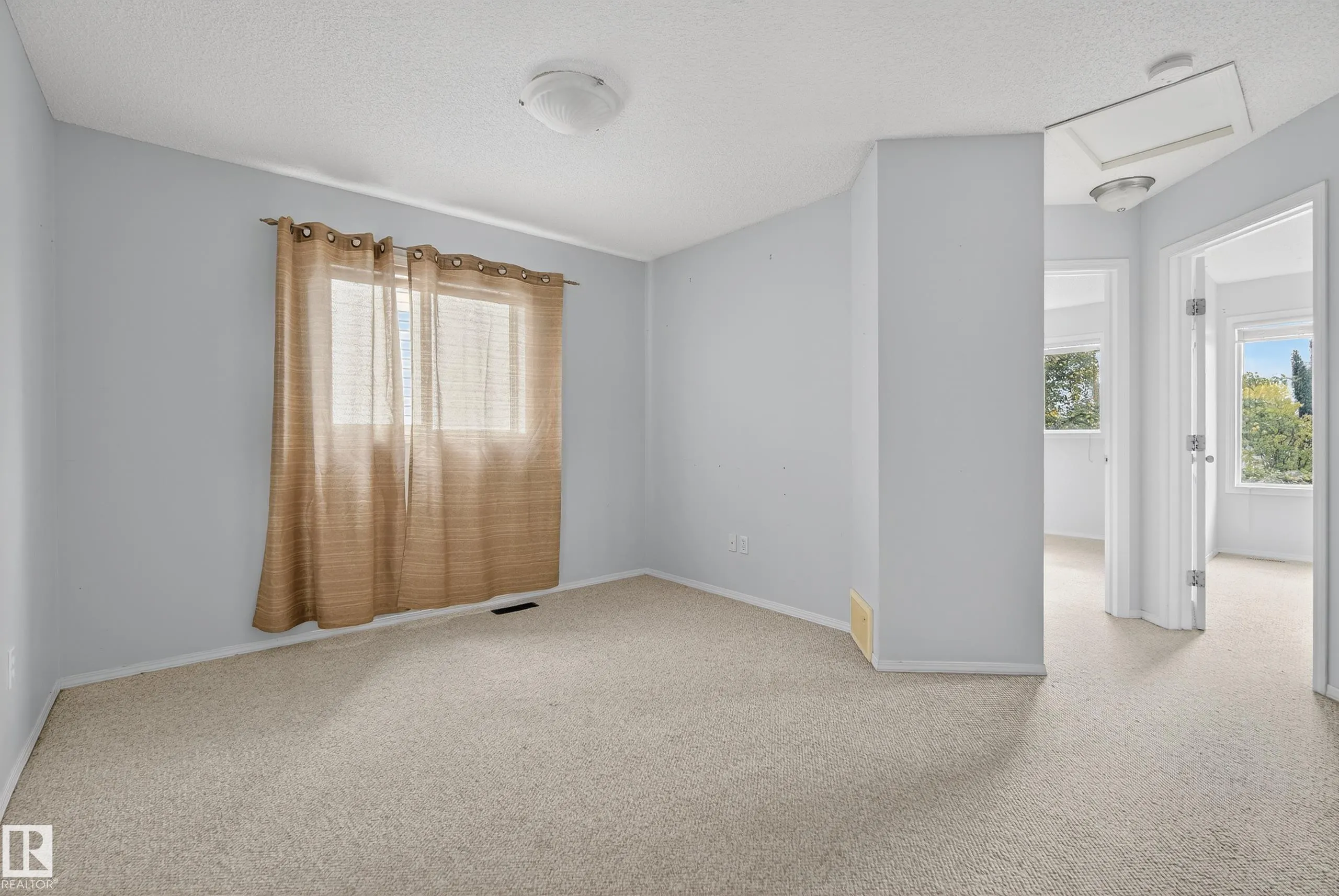 3021 TRELLE Crescent