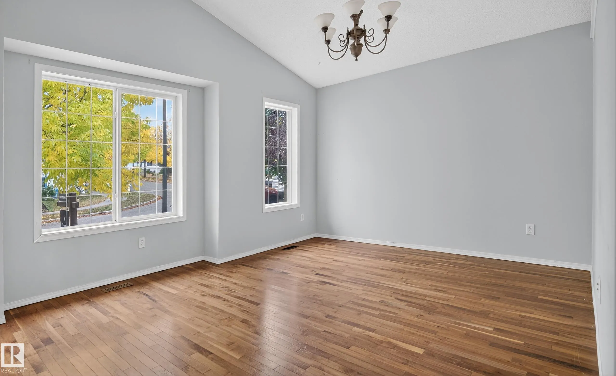 3021 TRELLE Crescent