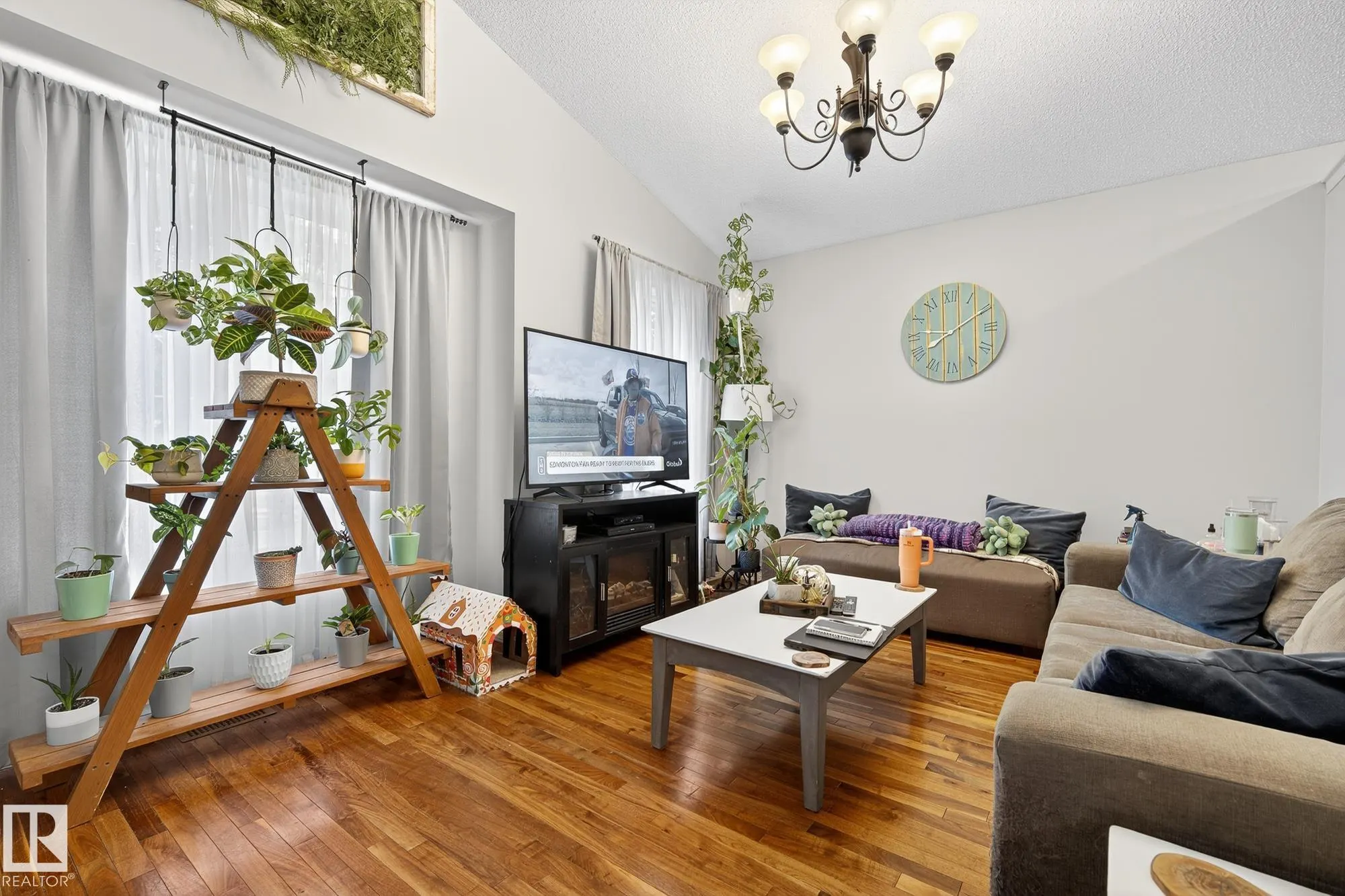 3021 TRELLE Crescent