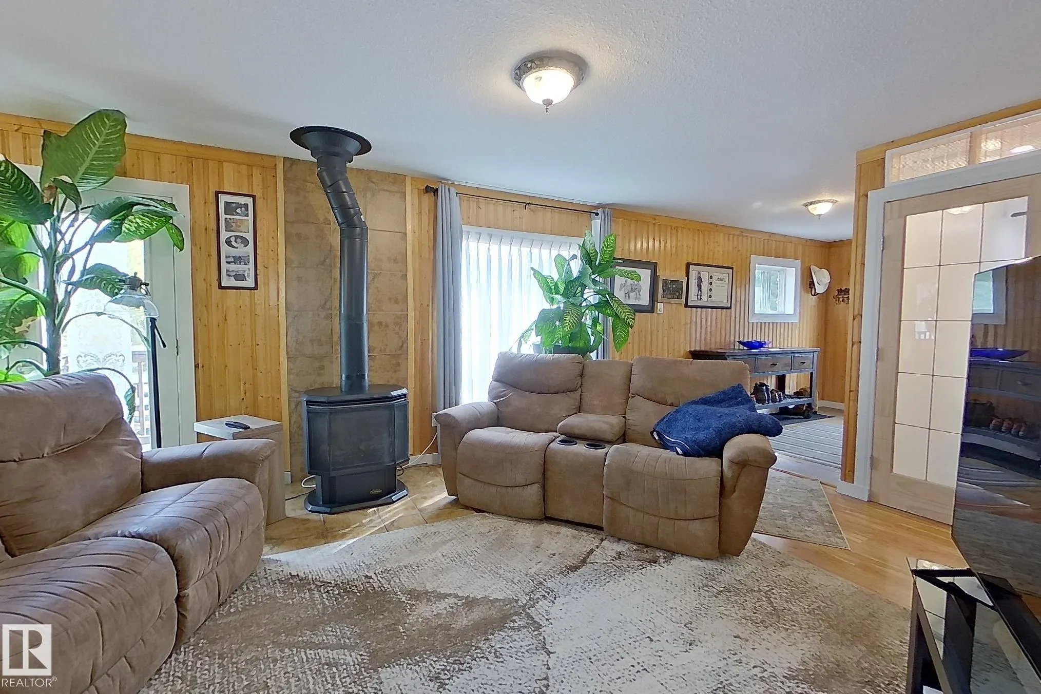 660062A Hwy 827
