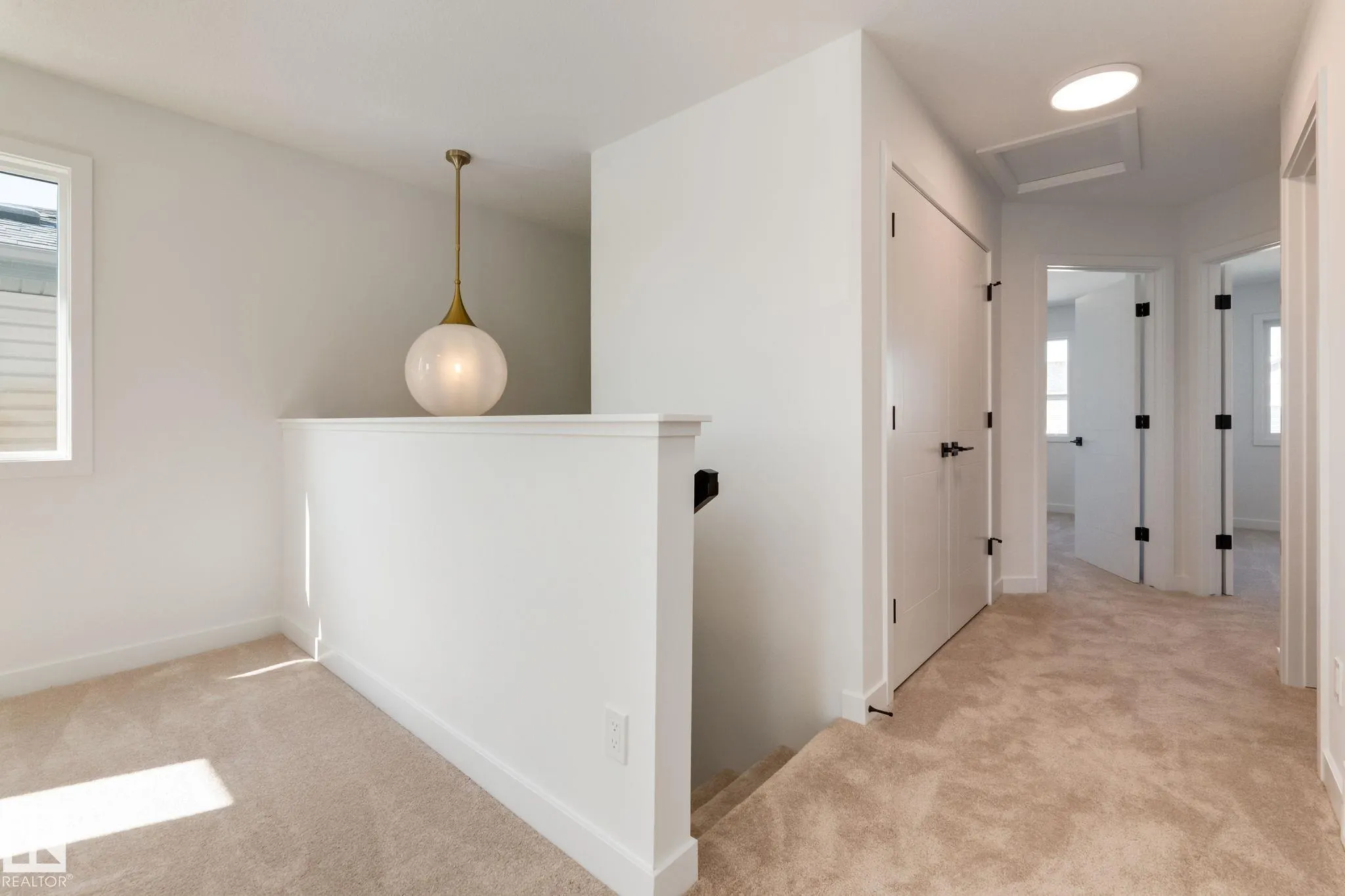 27 Chartres Close