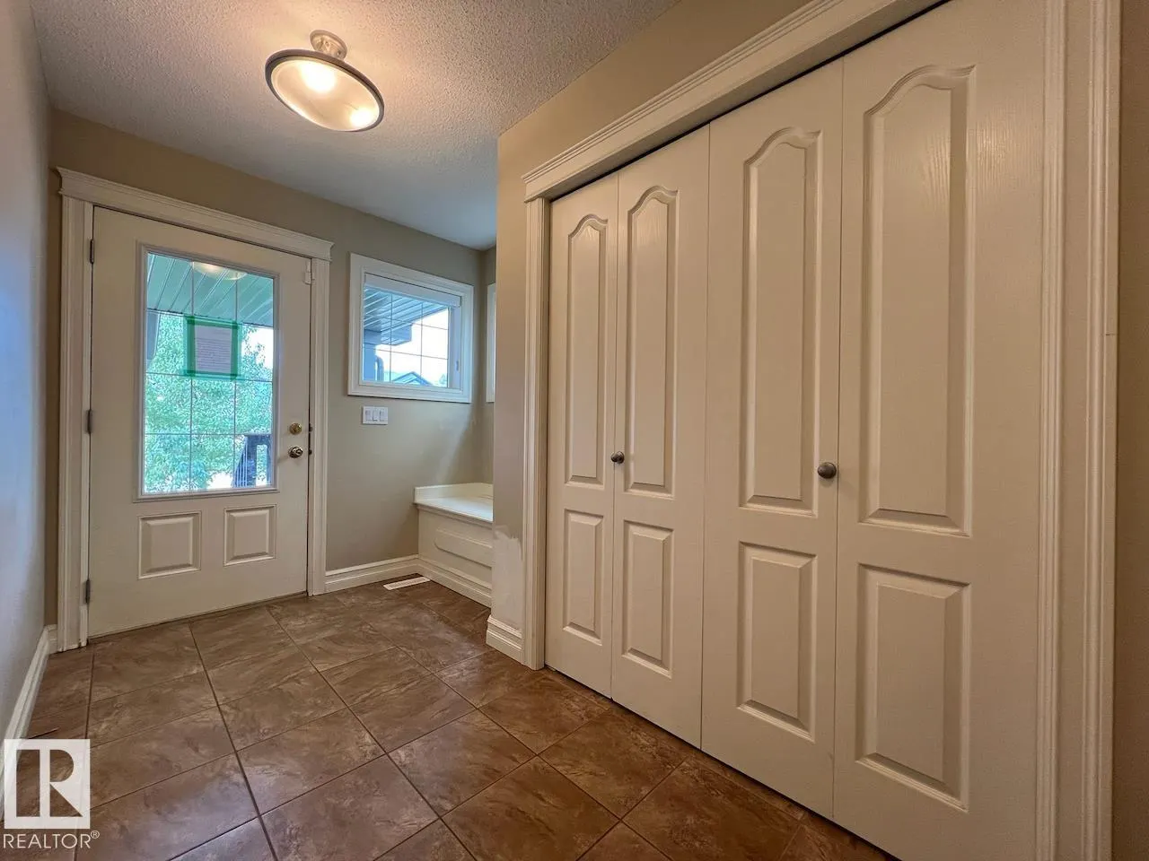 1236 WESTERRA Crescent