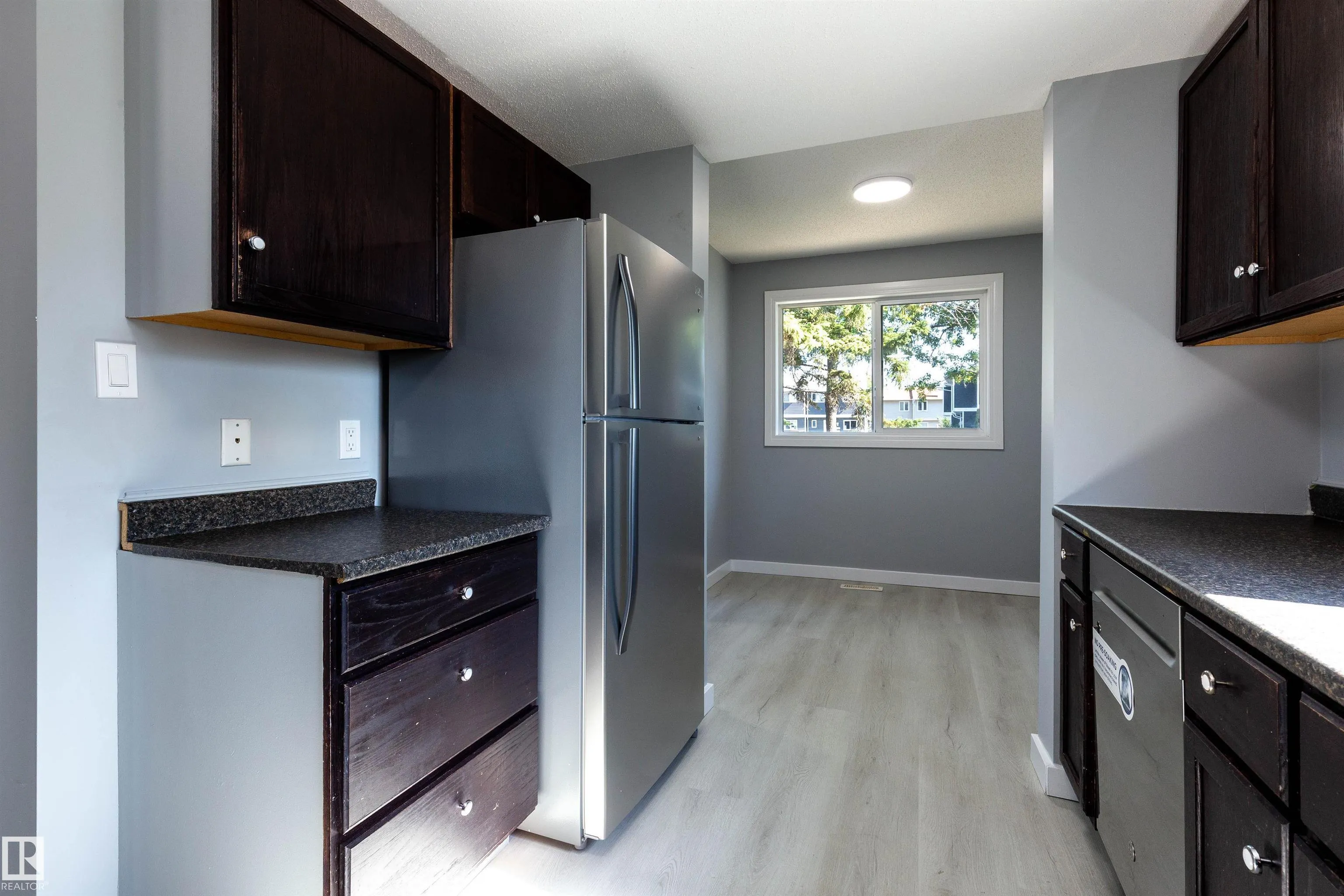 547 DUNLUCE Road