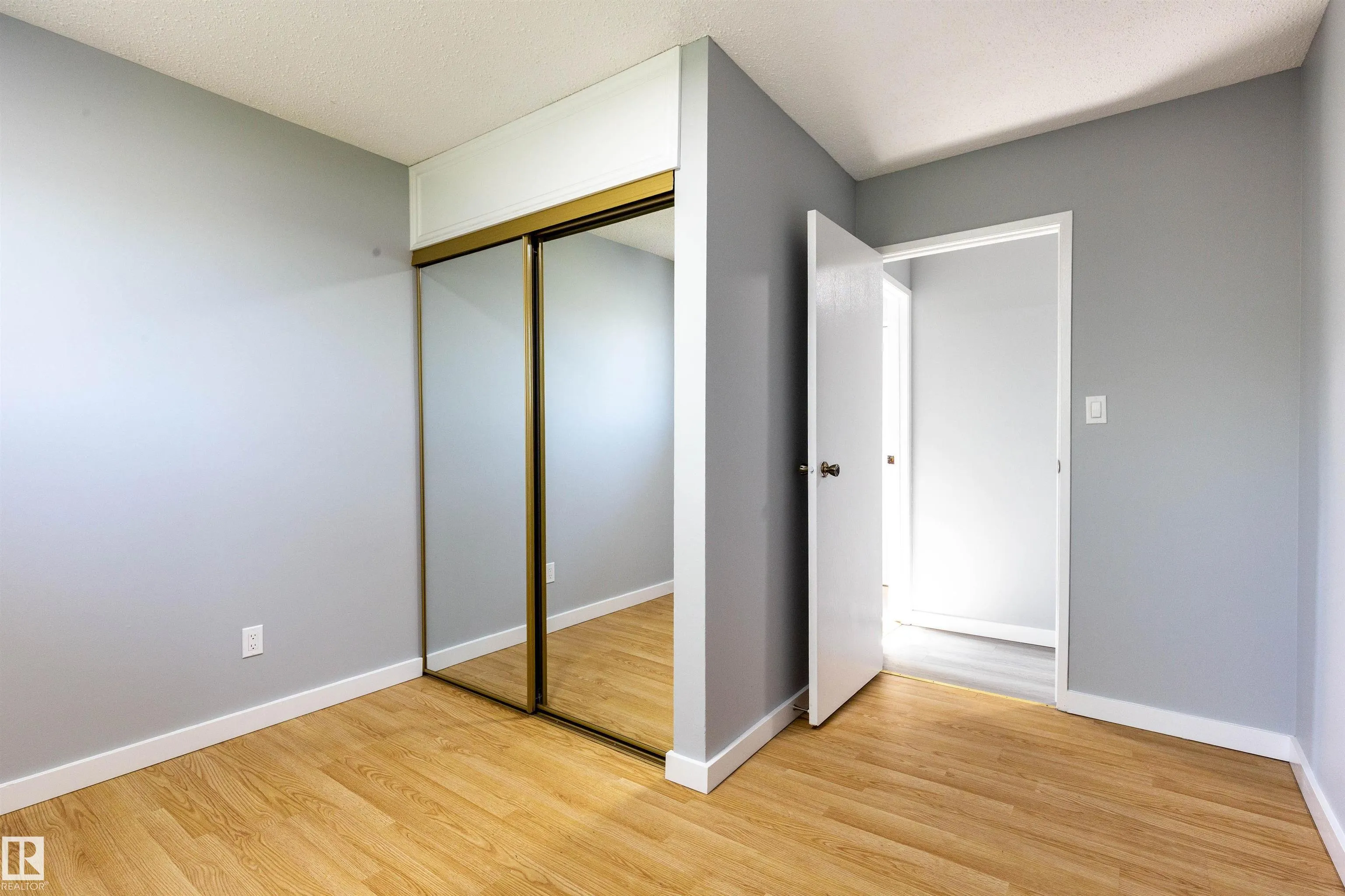 547 DUNLUCE Road