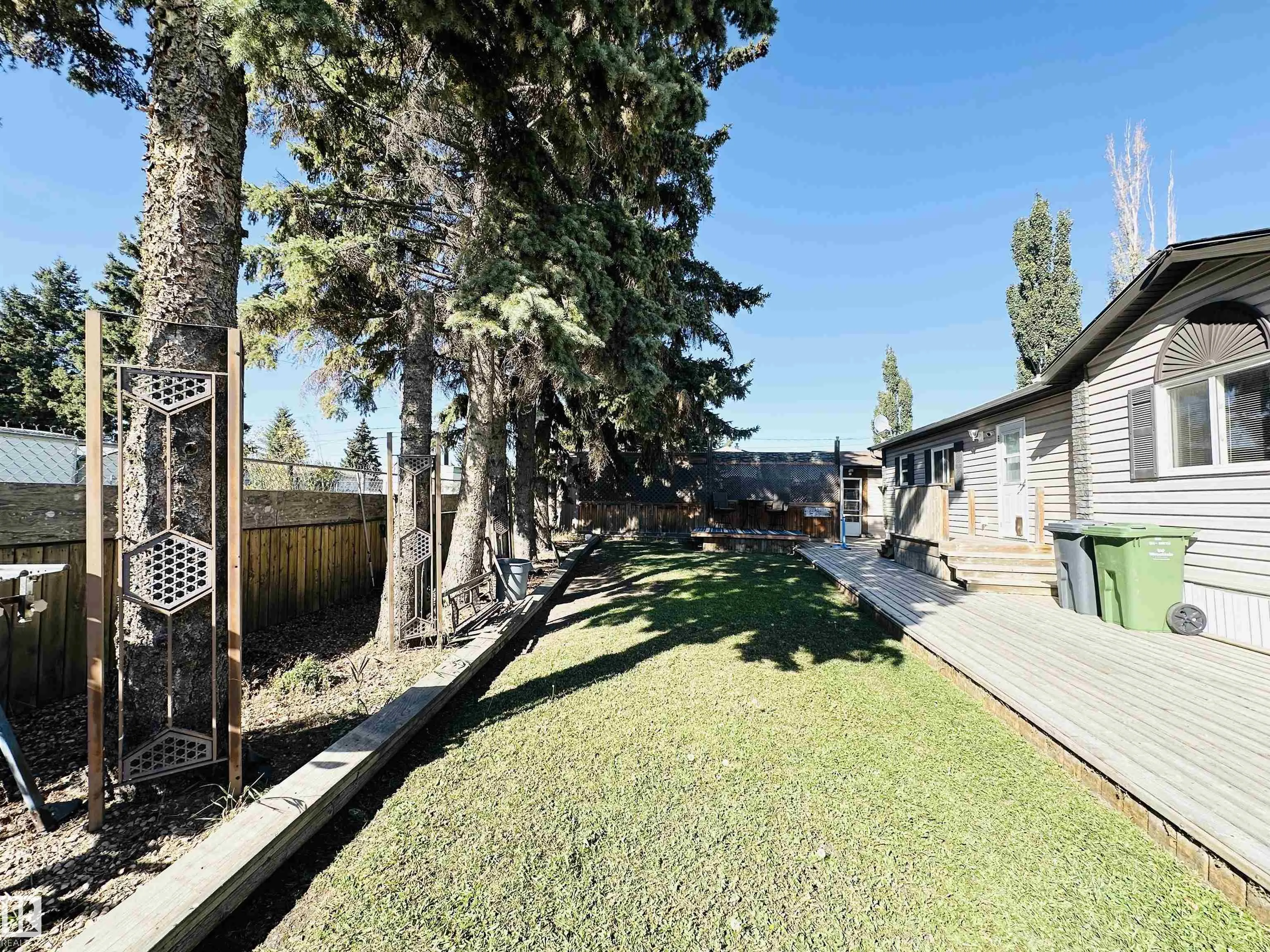 4204 47 St