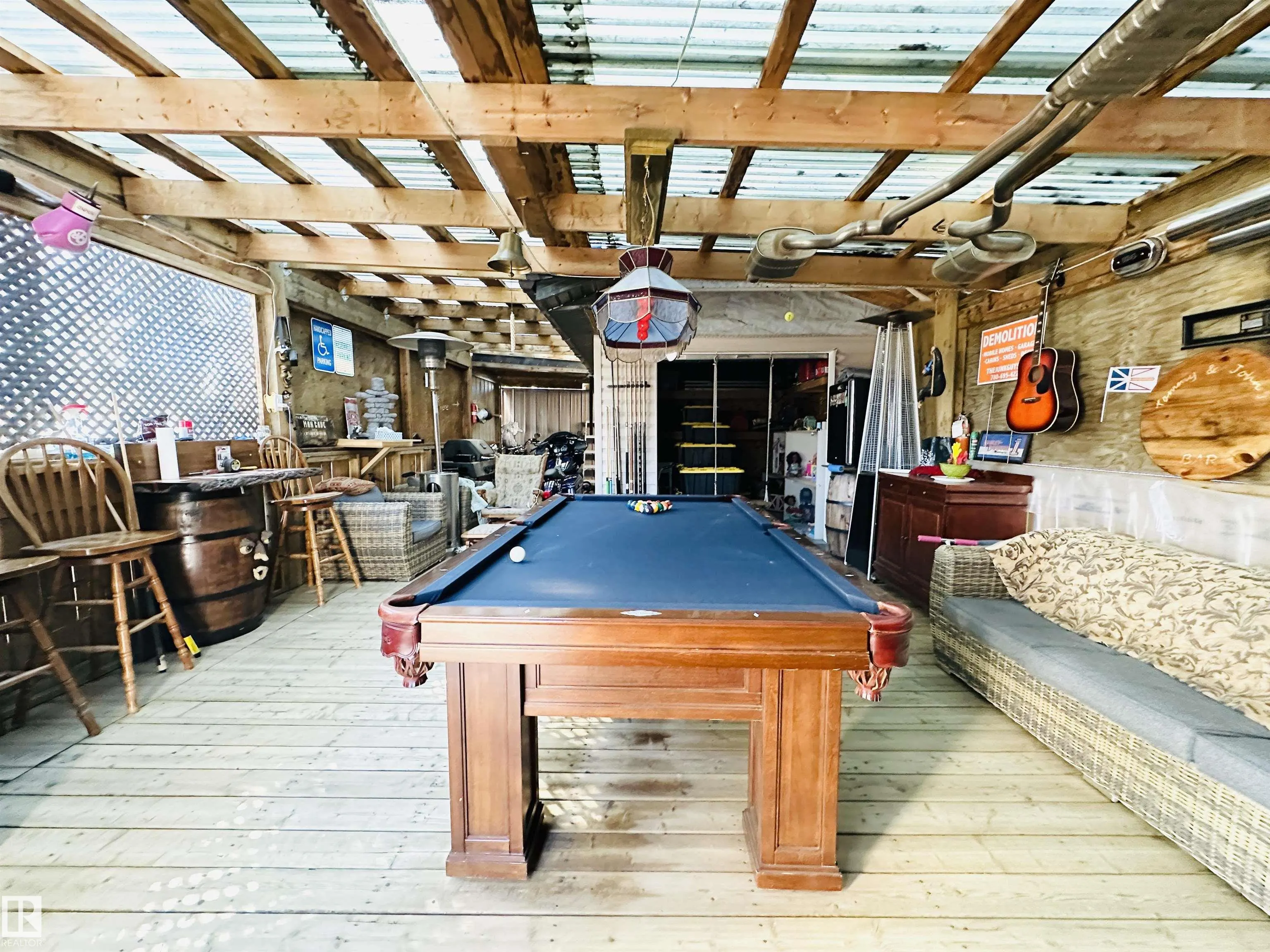 4204 47 St
