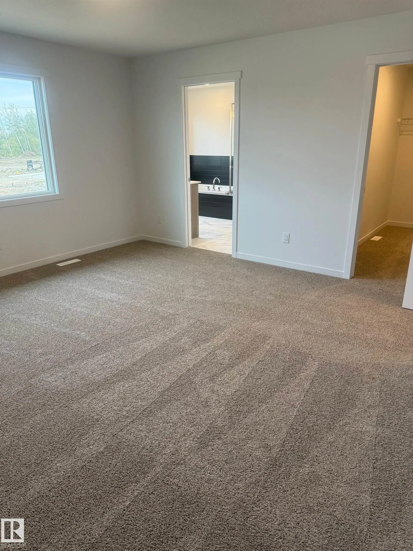 3966 WREN Loop