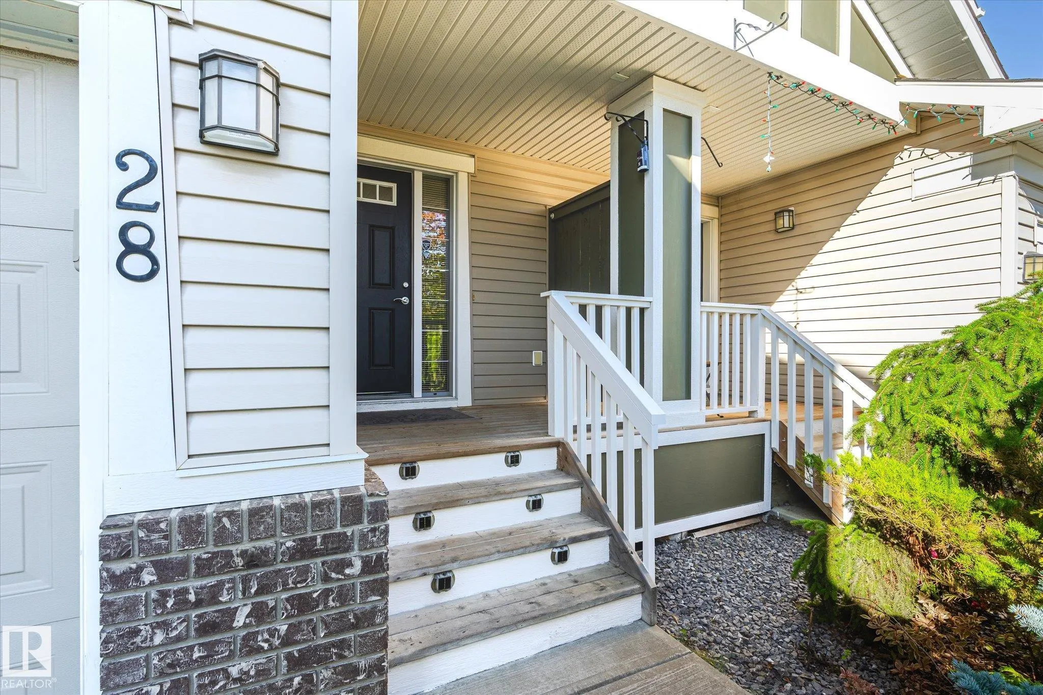 28 HARTWICK Mews