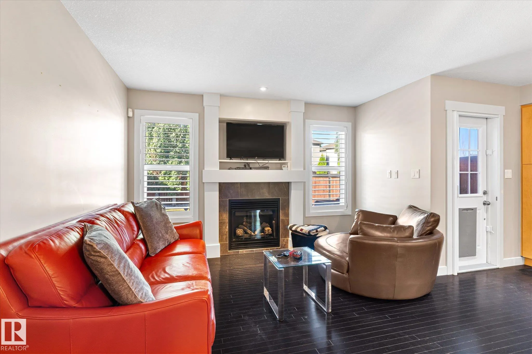28 HARTWICK Mews