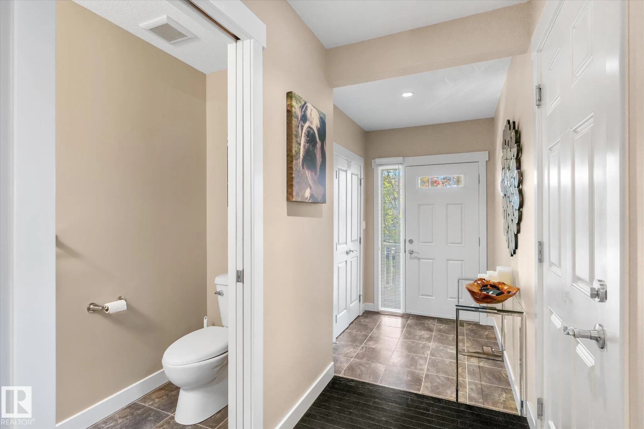 28 HARTWICK Mews