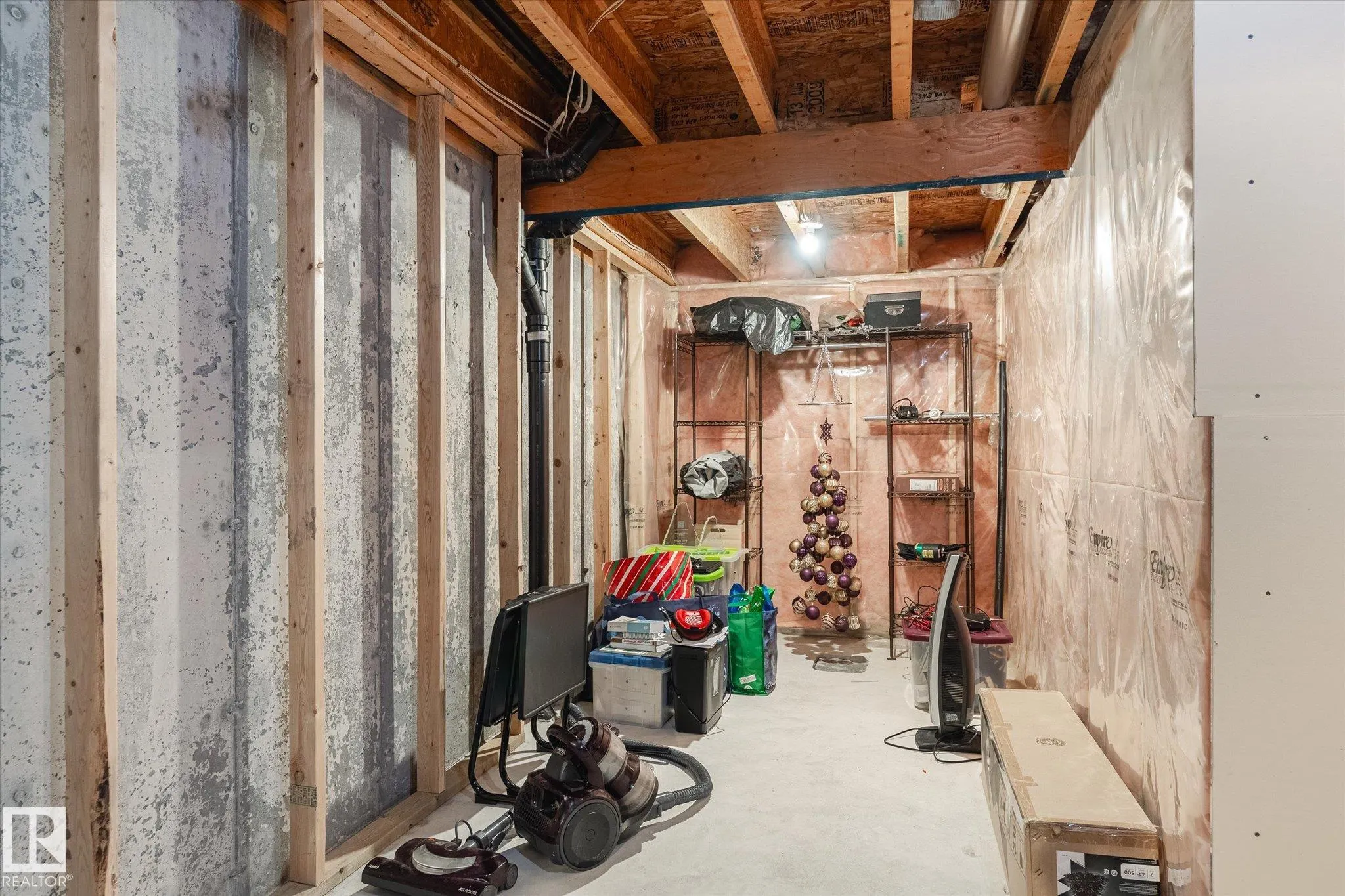 28 HARTWICK Mews