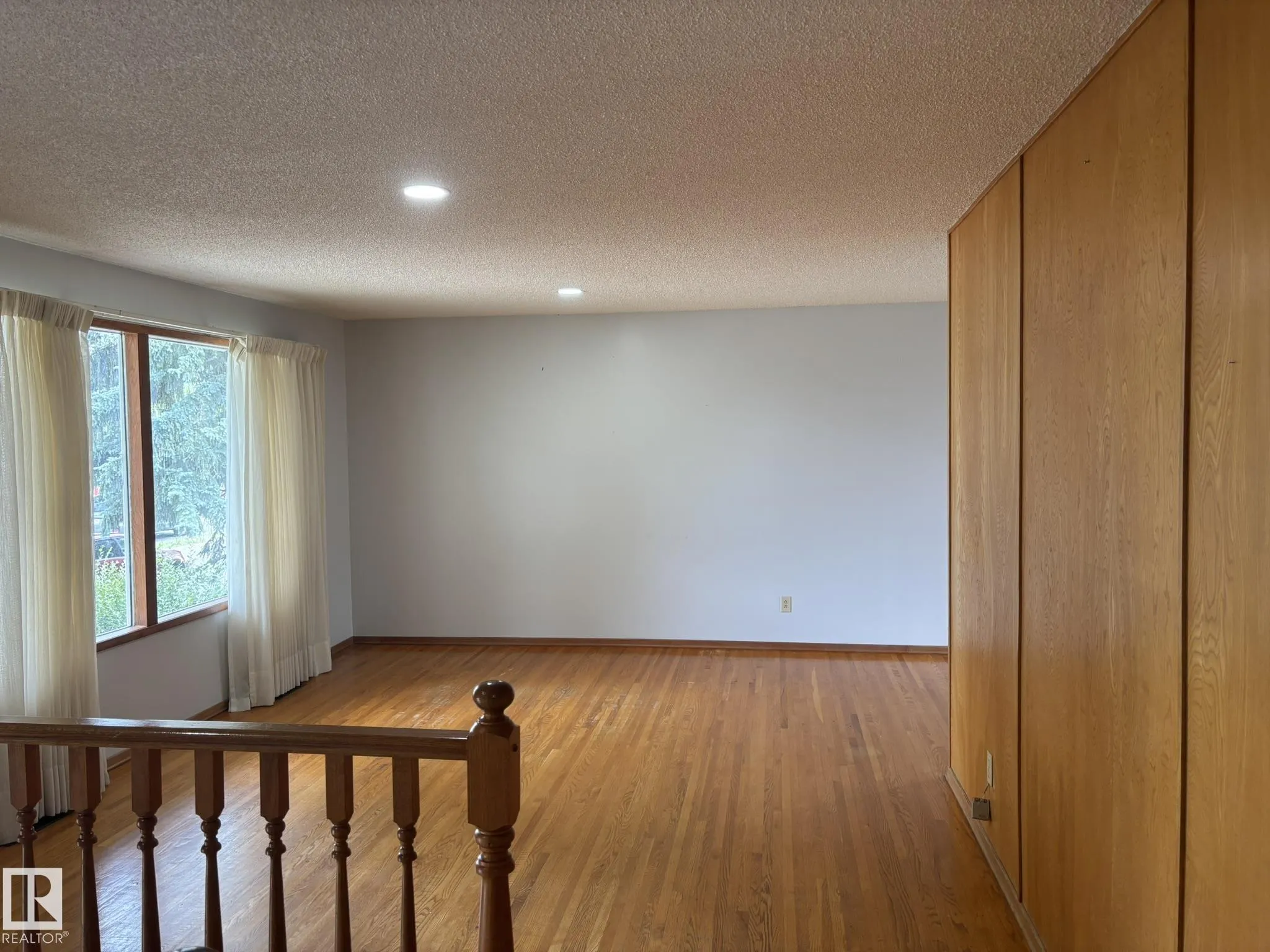 16603 95 Avenue