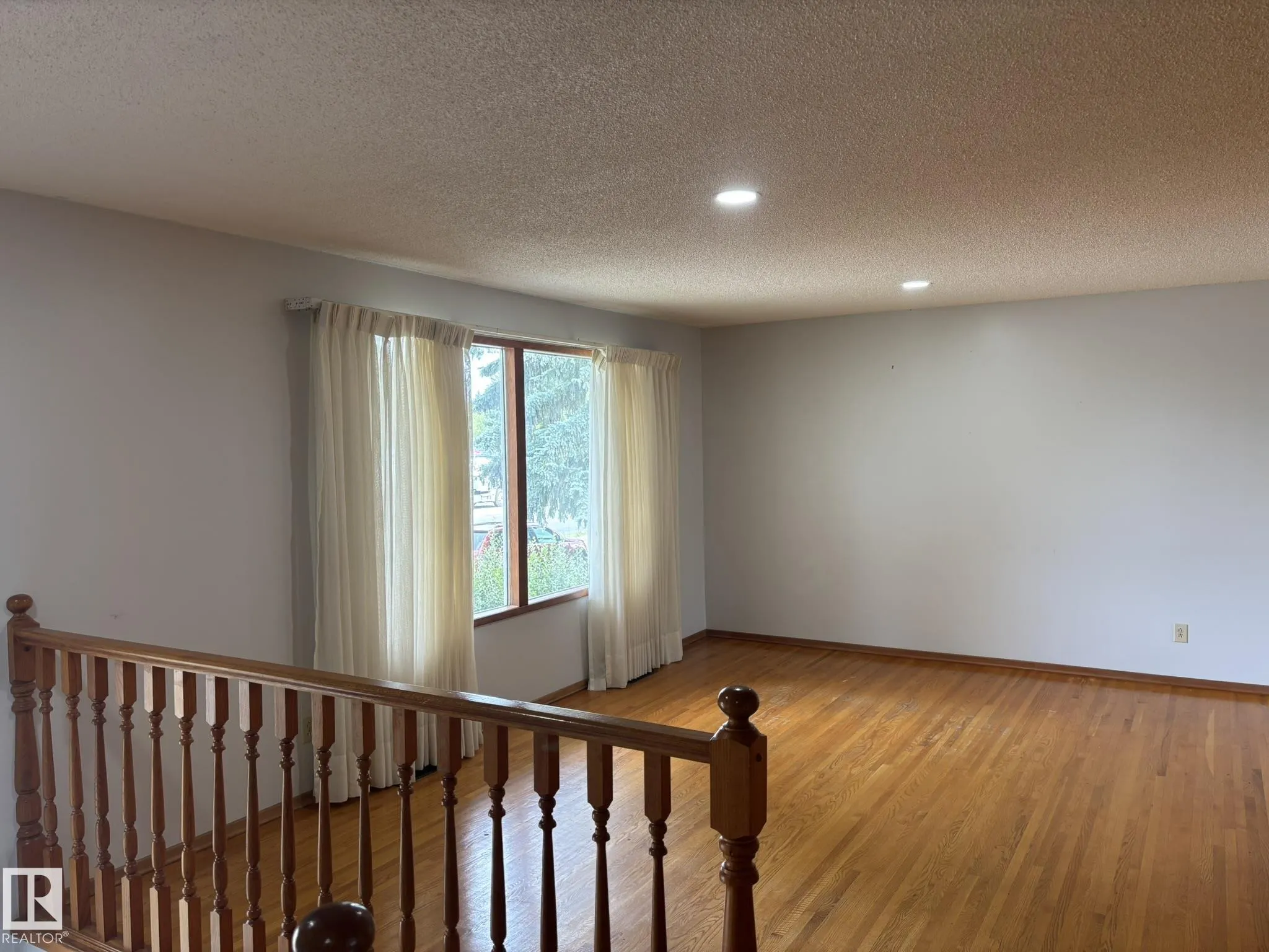 16603 95 Avenue