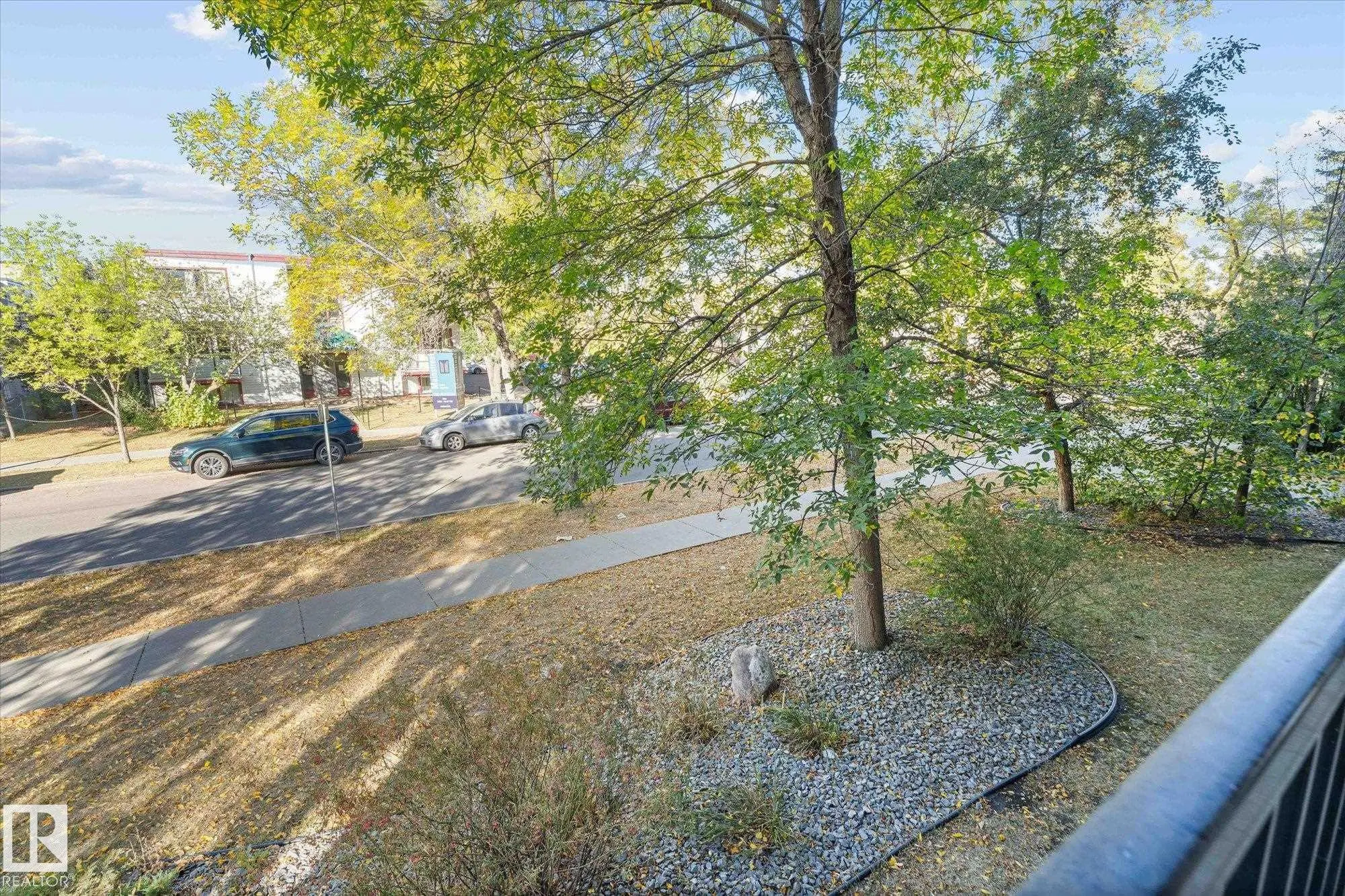 11827 105 Street