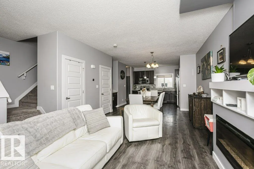 7236 ARMOUR Crescent