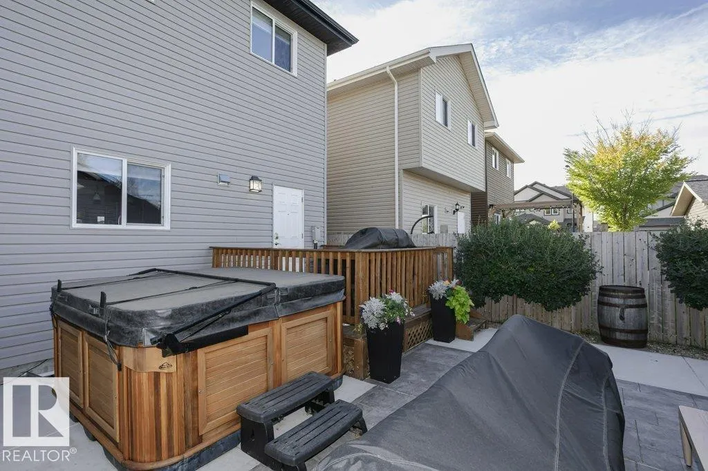 7236 ARMOUR Crescent