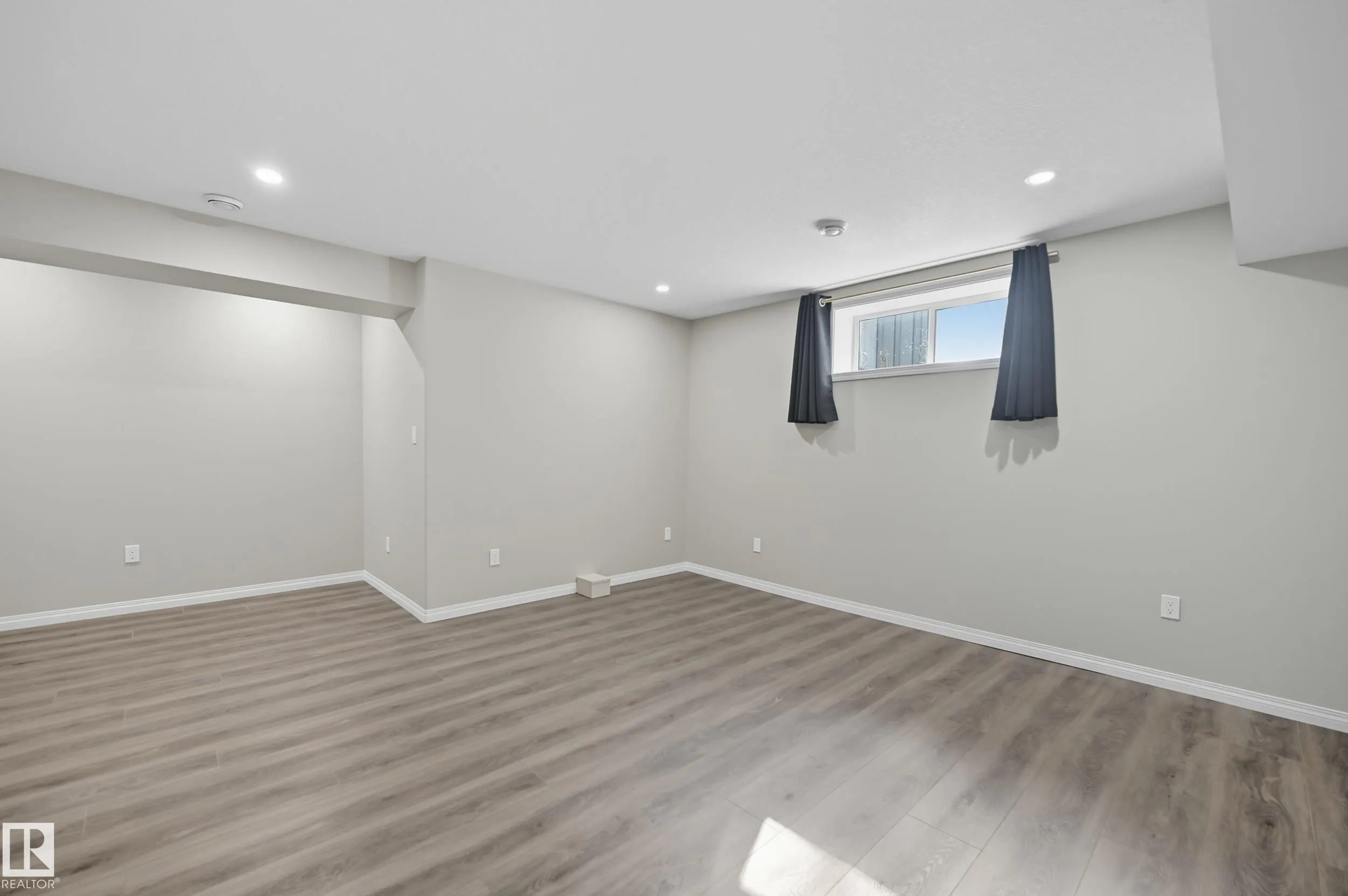 3 ORLEANS Court