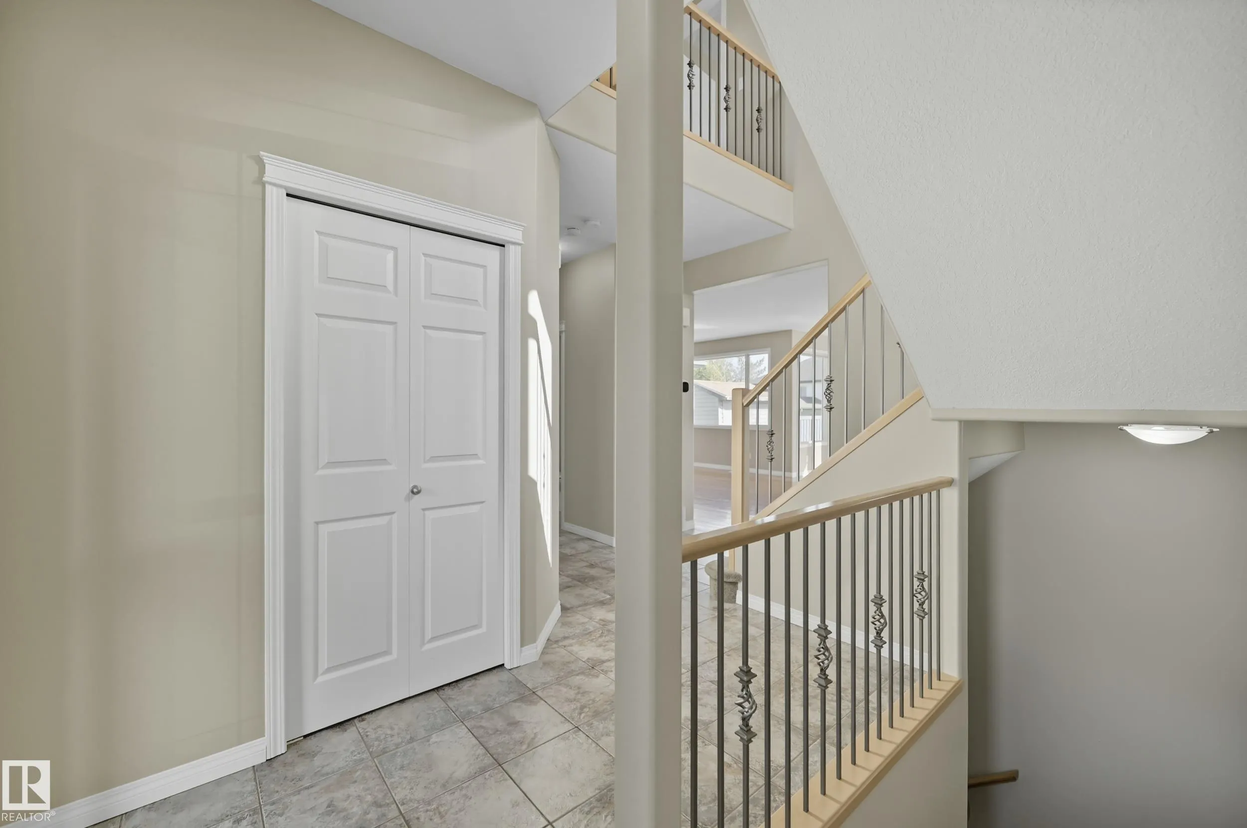 3 ORLEANS Court