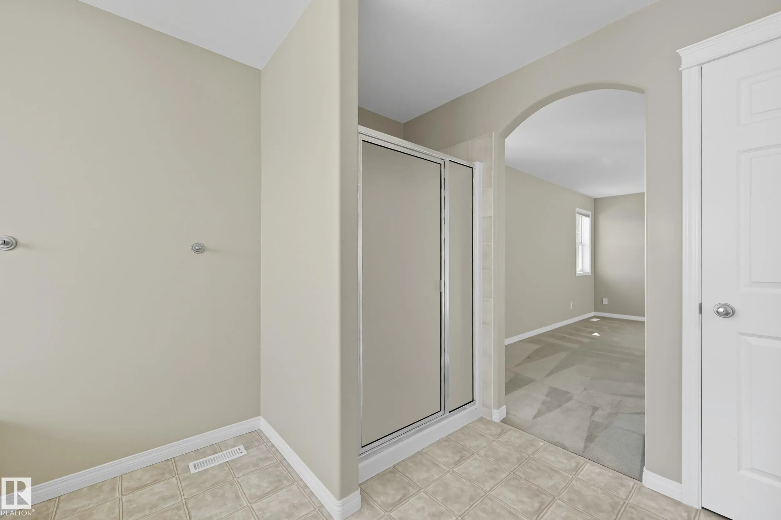 3 ORLEANS Court