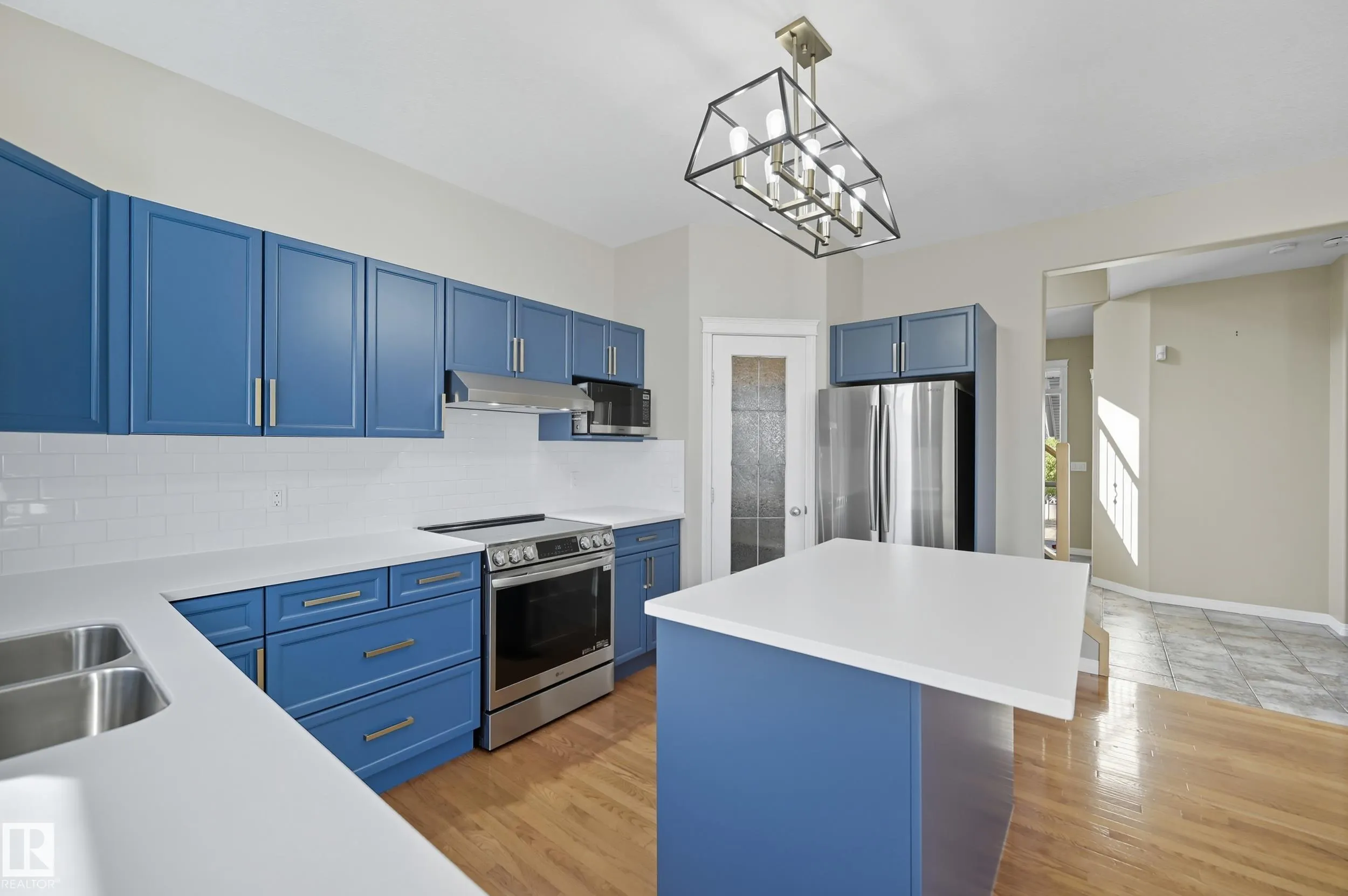 3 ORLEANS Court