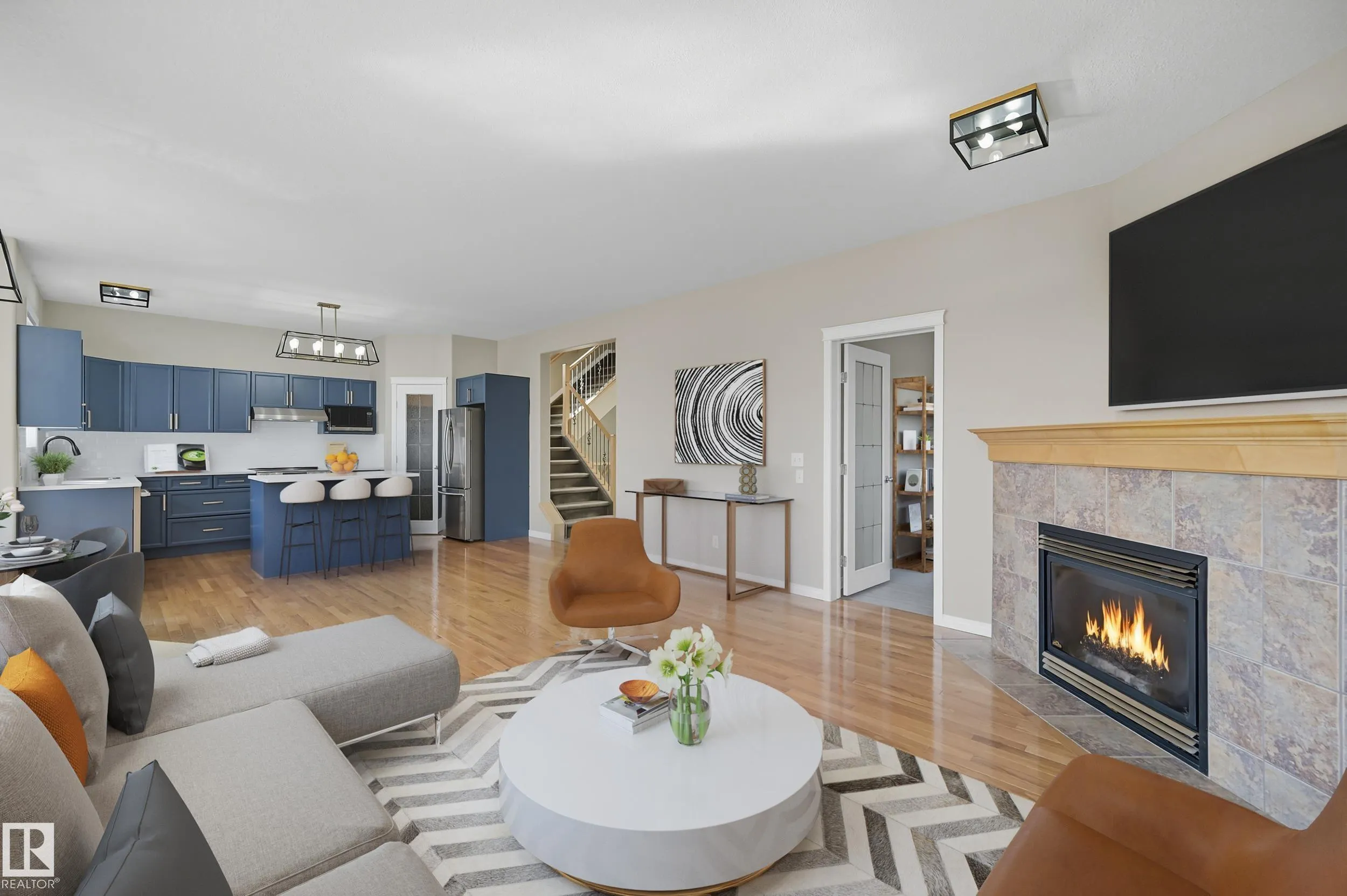 3 ORLEANS Court