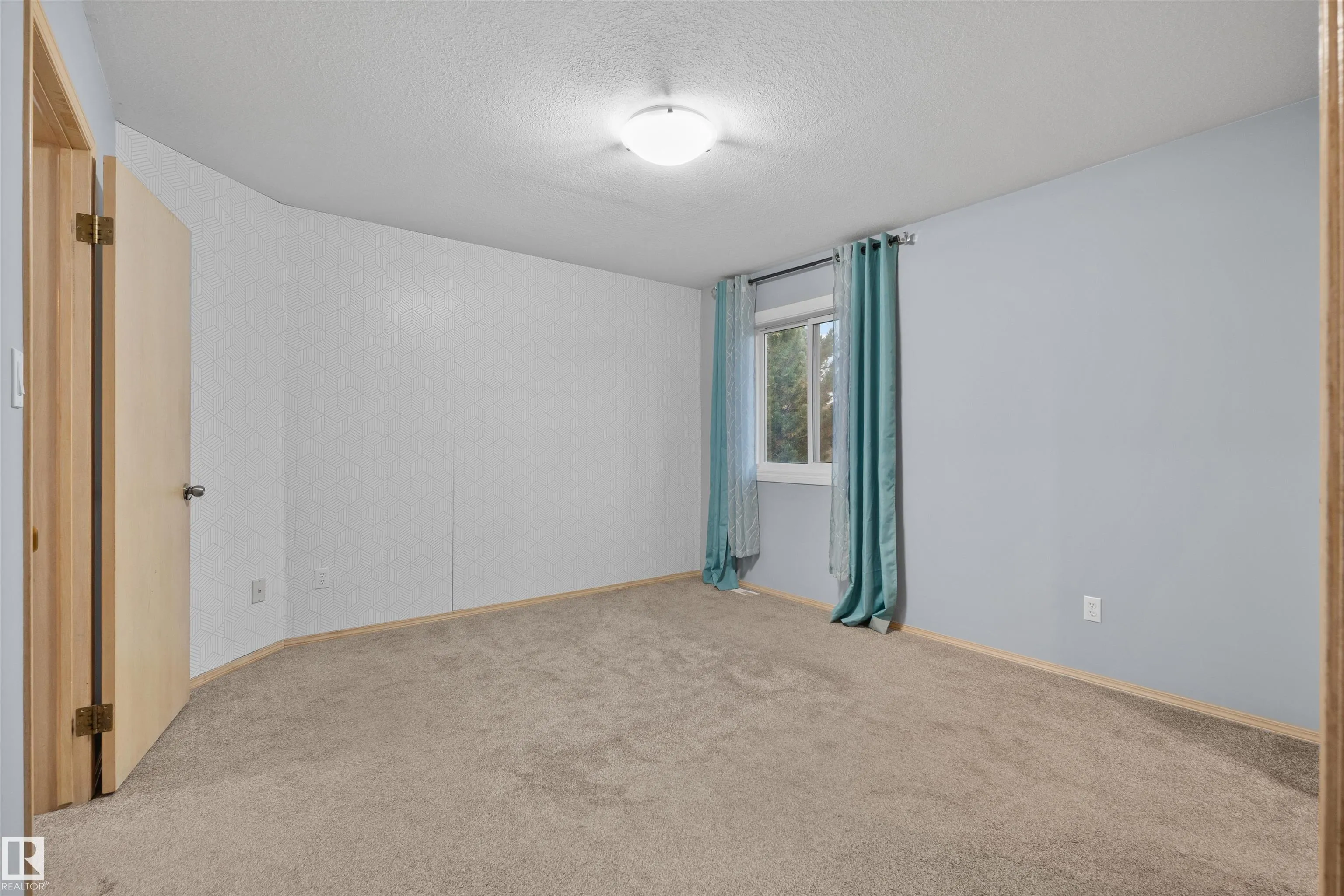 14803 34 St
