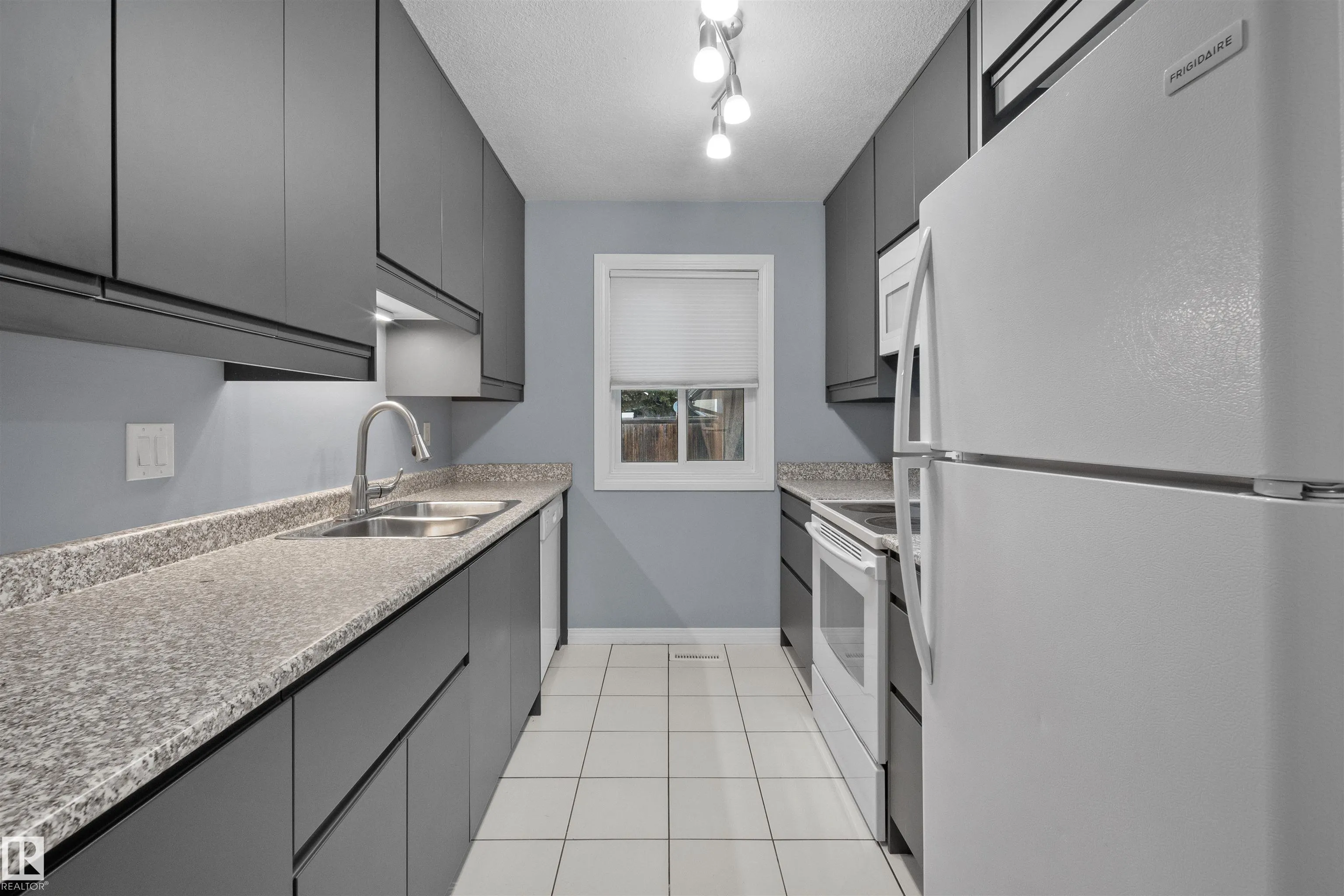 14803 34 St