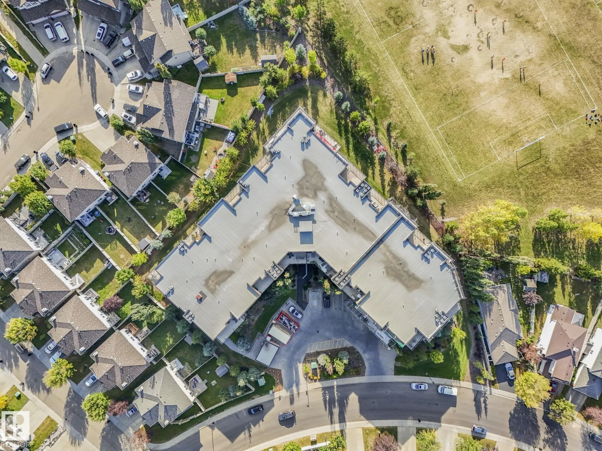 625 LEGER Way
