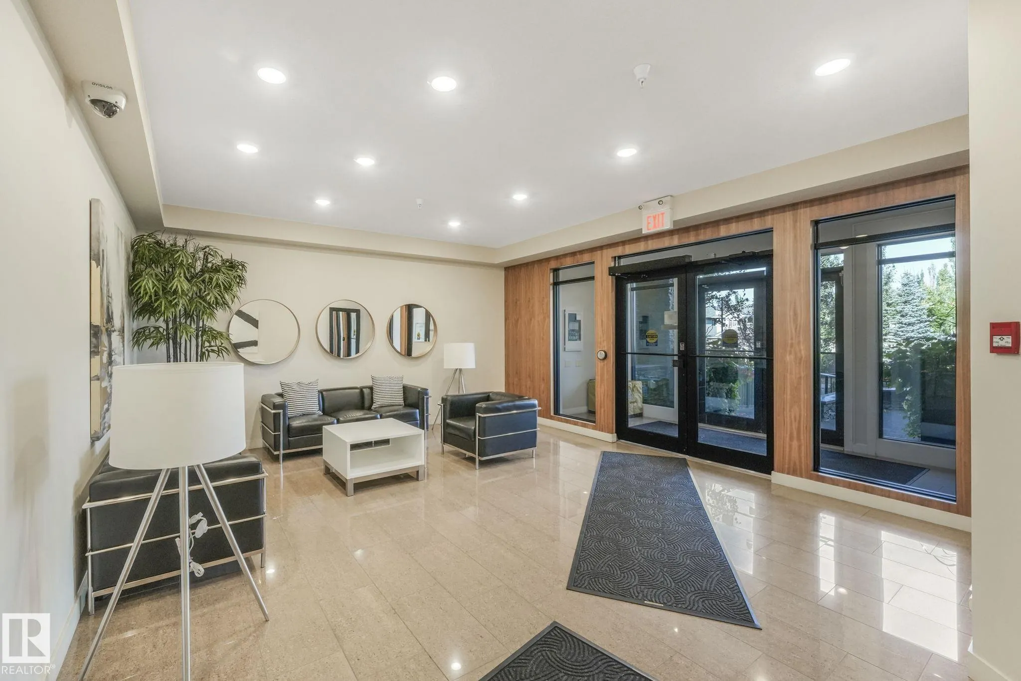 625 LEGER Way