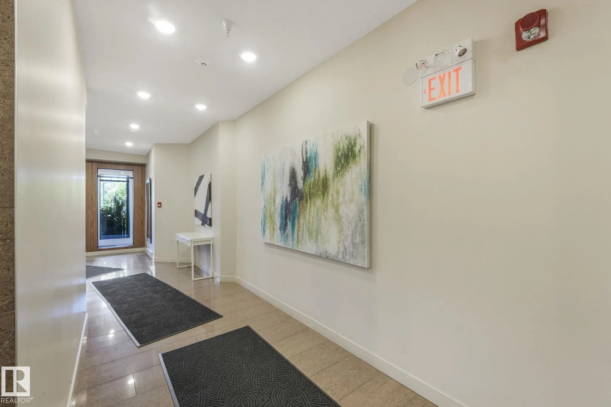 625 LEGER Way
