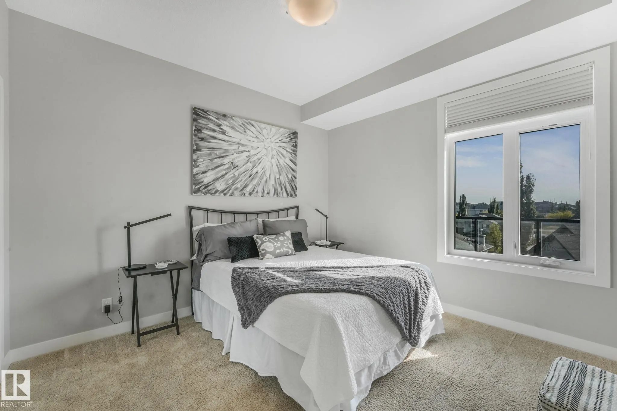 625 LEGER Way