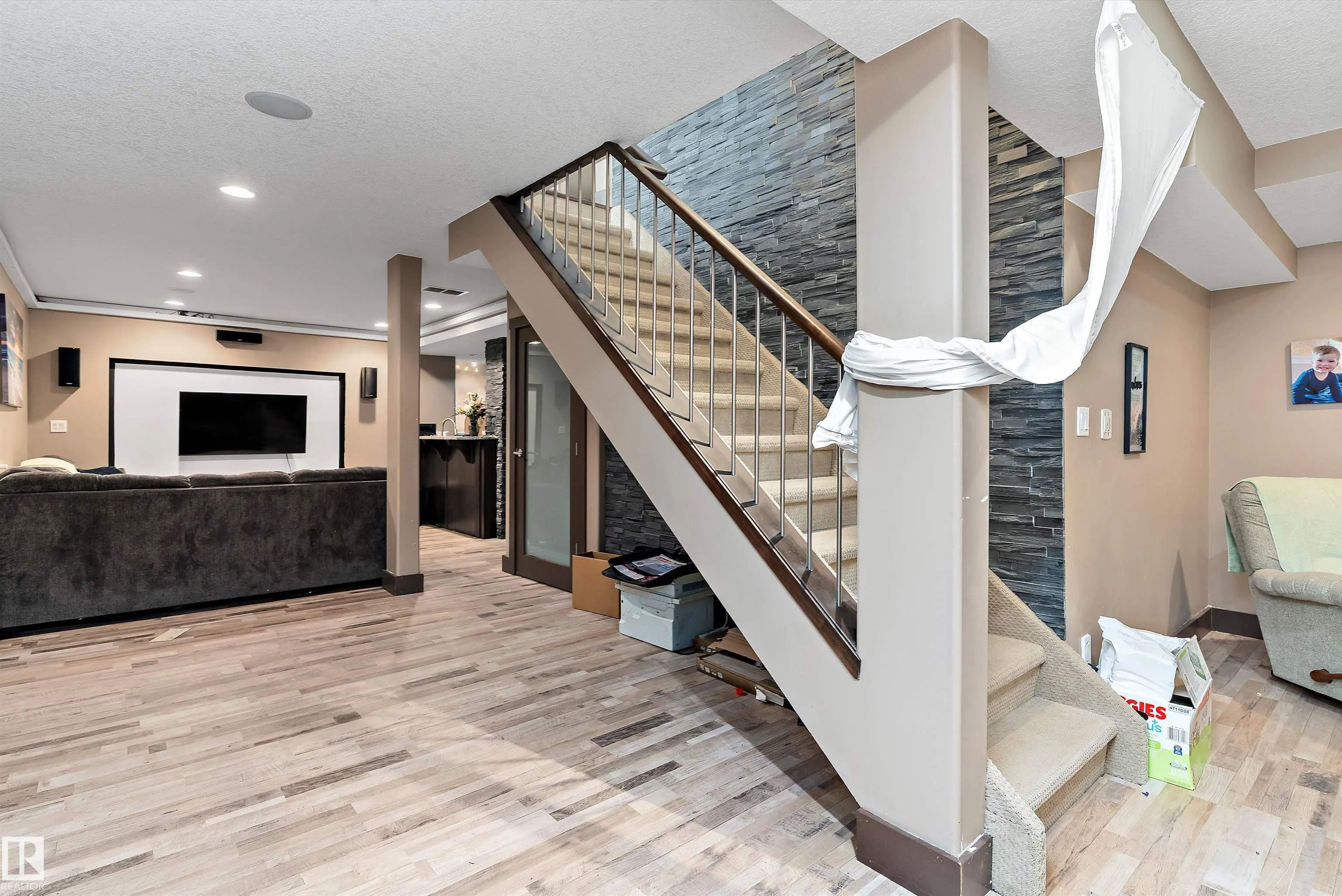 10 ELDORADO Drive