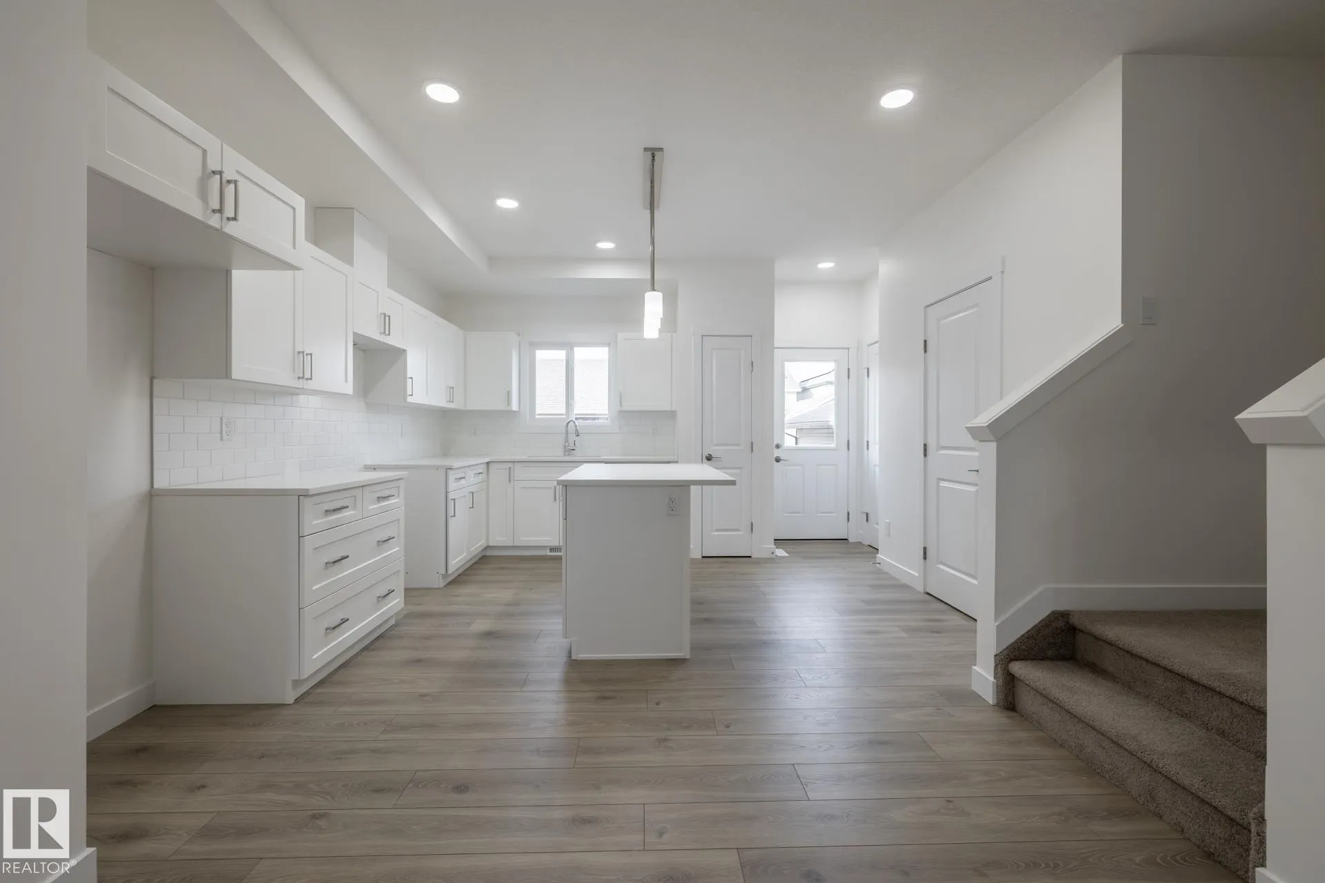 1262 KESWICK Drive